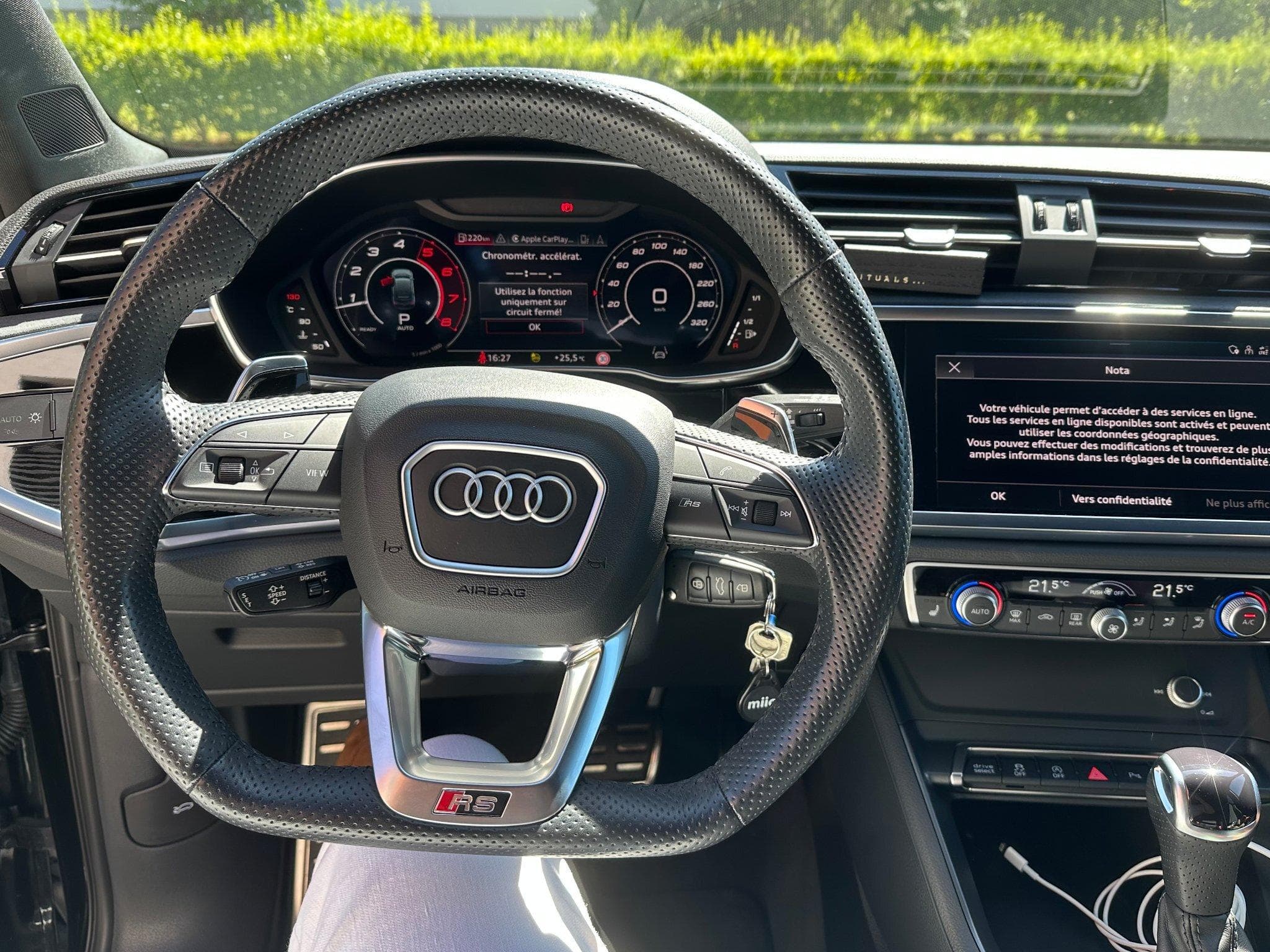Audi RSQ3 sport (2023) - Photo 2