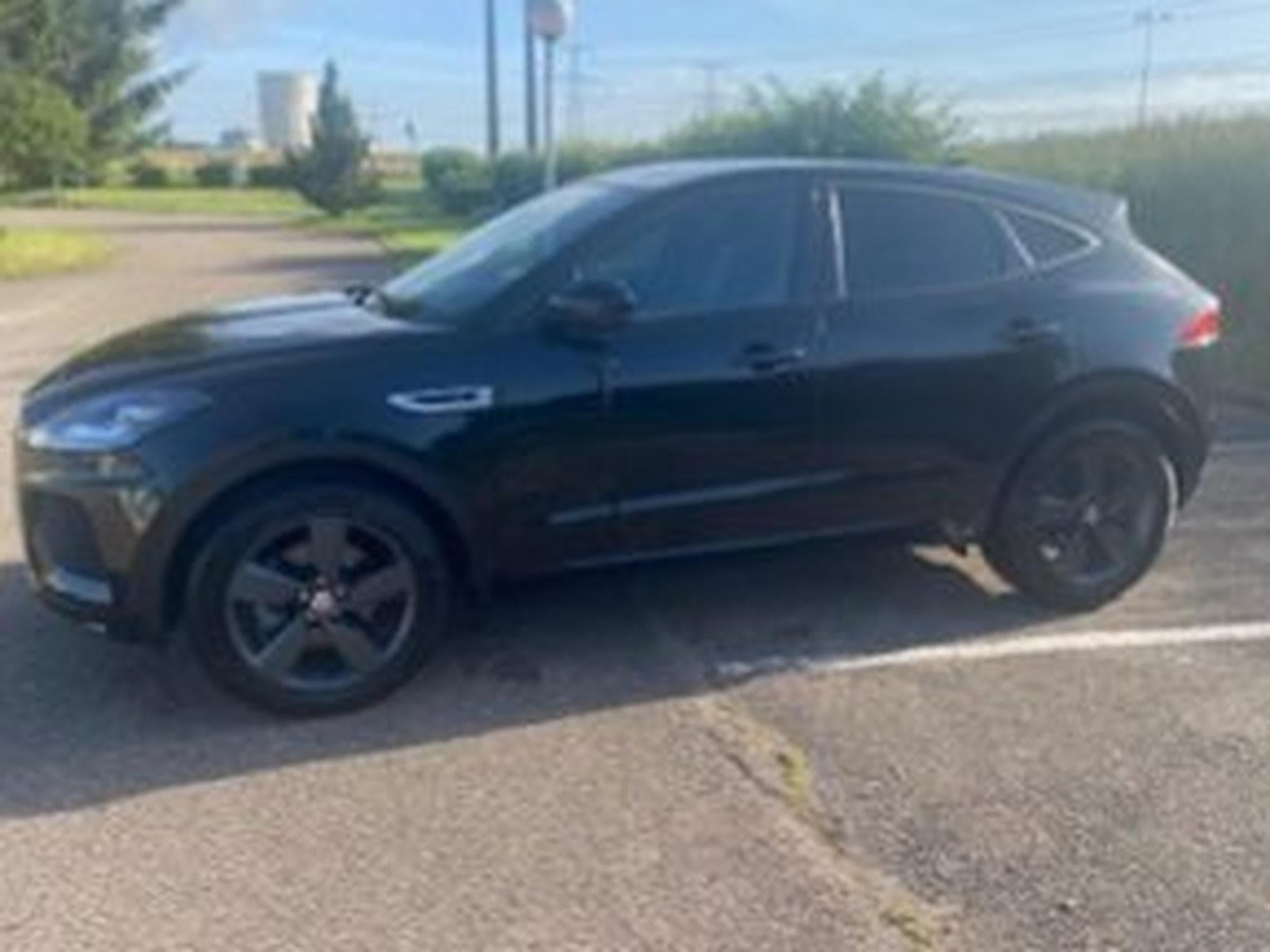 Jaguar E-Pace R-DYNAMIC (2021) - Photo 1