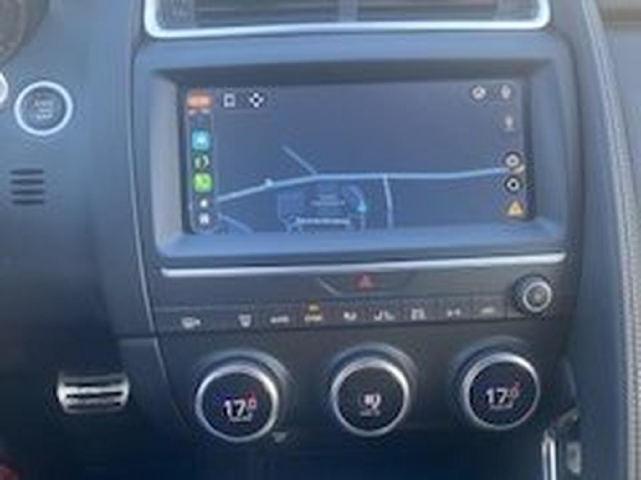 Jaguar E-Pace R-DYNAMIC (2021) - Photo 7
