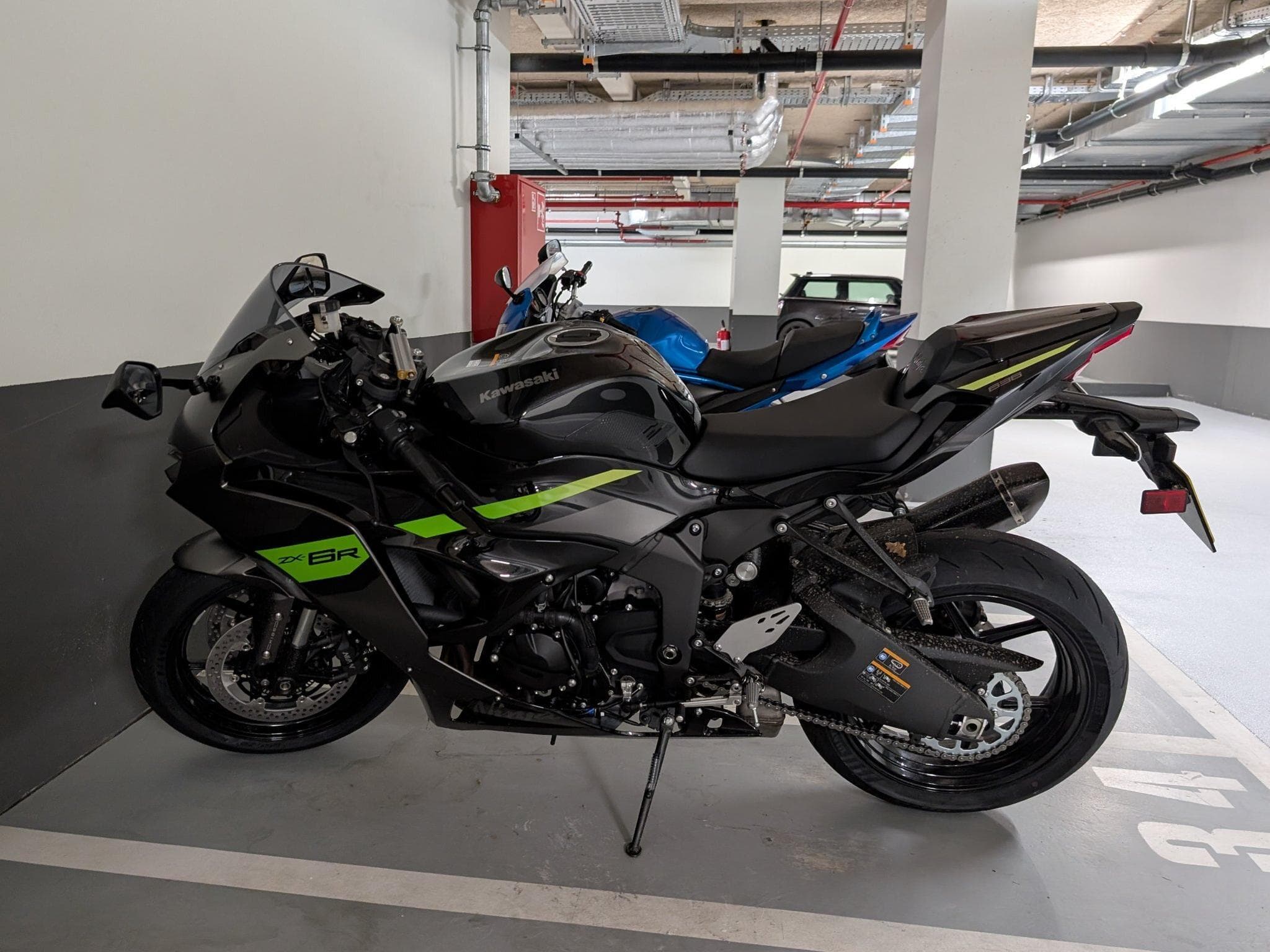Kawasaki ZX6R Performance Edition (2025) - Foto 3