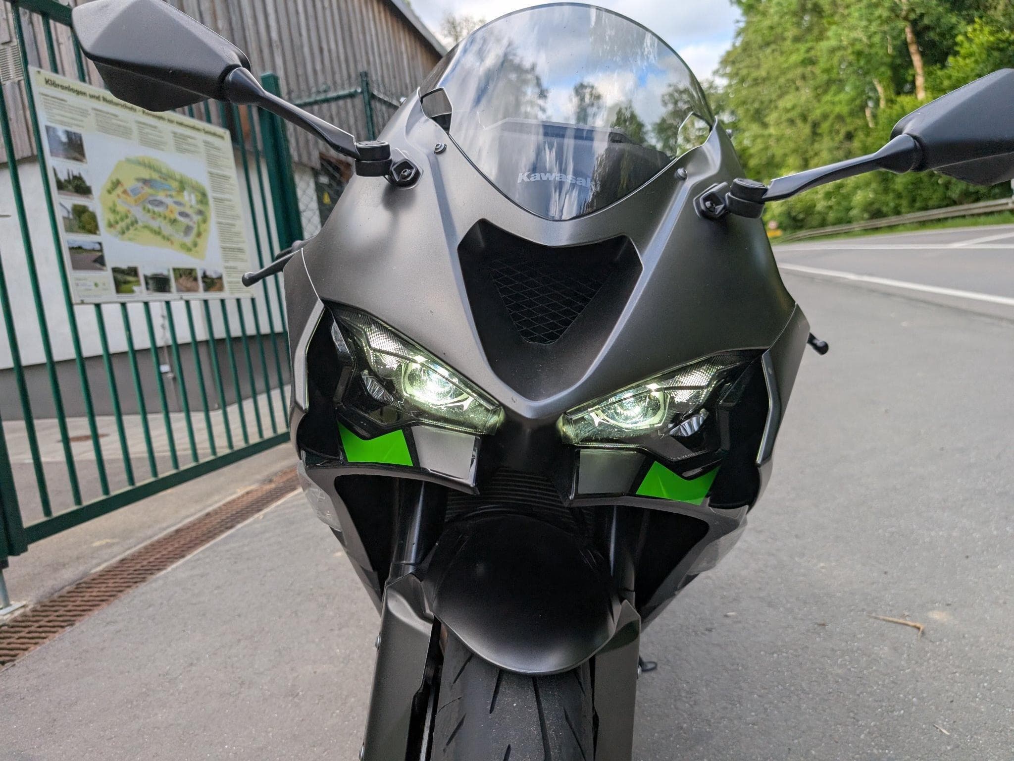 Kawasaki ZX6R Performance Edition (2025) - Foto 7
