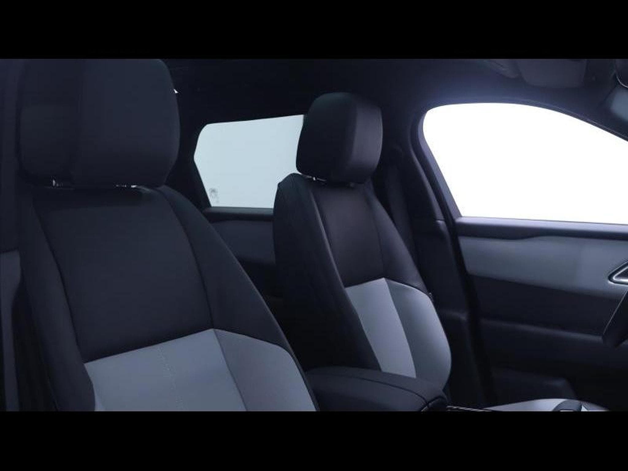 Land-Rover Range Rover Velar D200 S AWD Auto (1970) - Photo 11