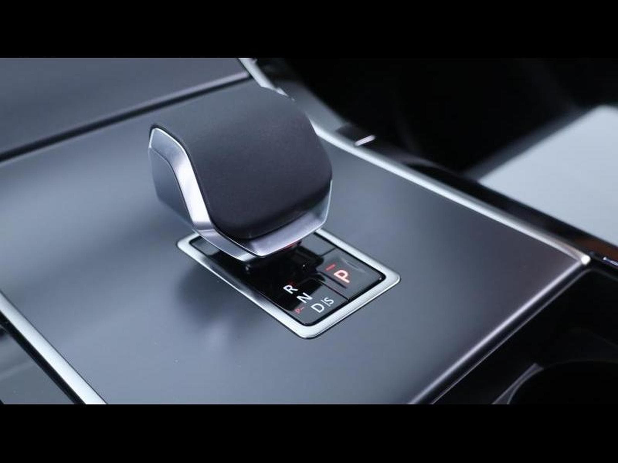 Land-Rover Range Rover Velar D200 S AWD Auto (1970) - Photo 17