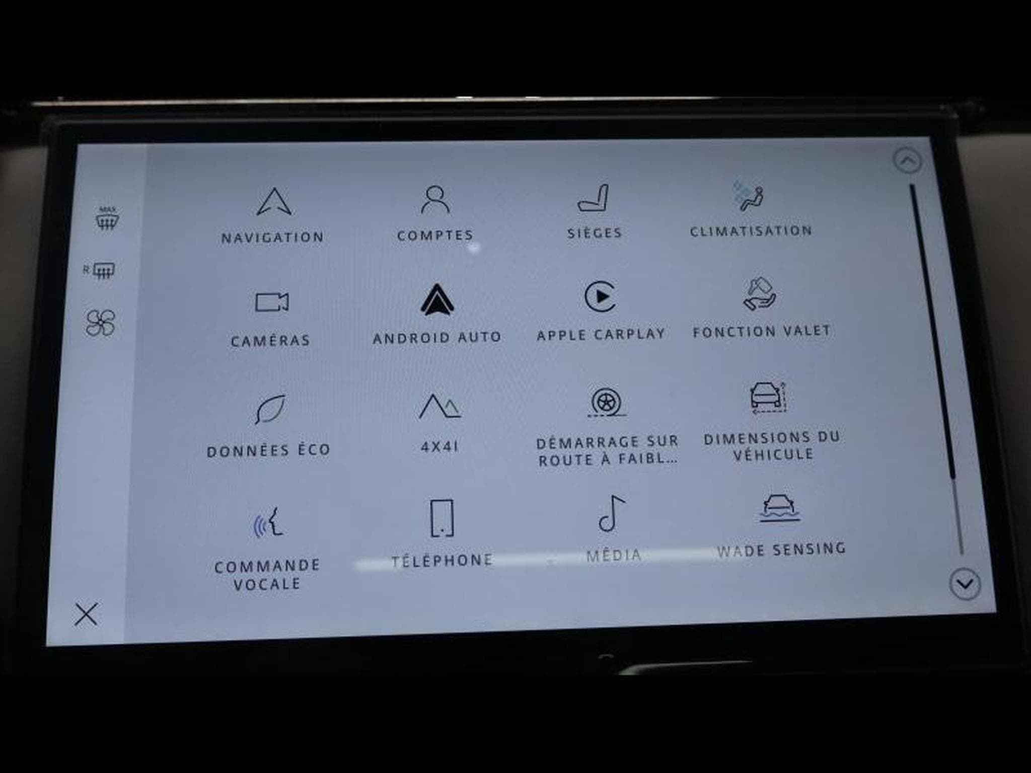 Land-Rover Range Rover Velar D200 S AWD Auto (1970) - Photo 18