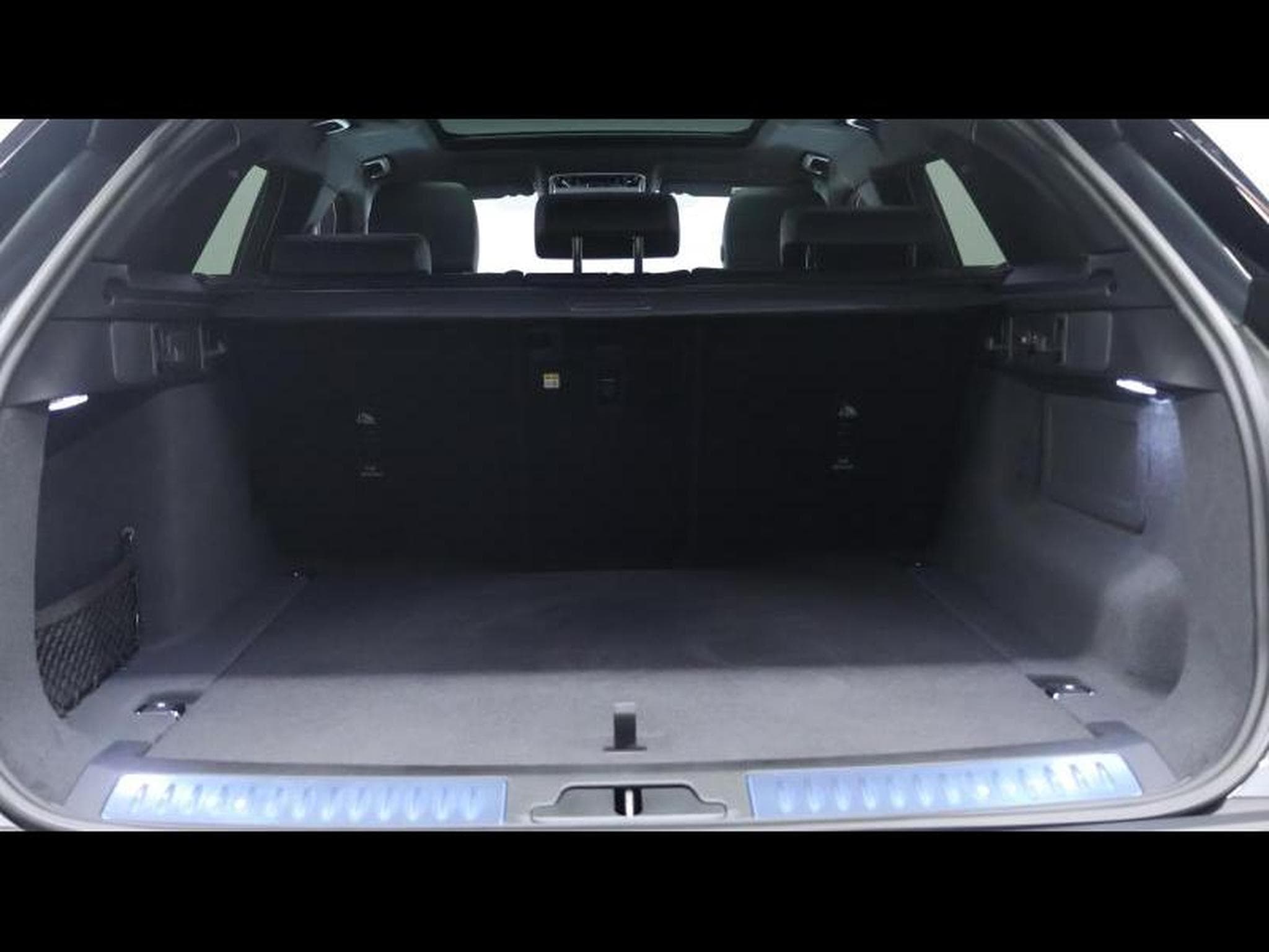 Land-Rover Range Rover Velar D200 S AWD Auto (1970) - Photo 6