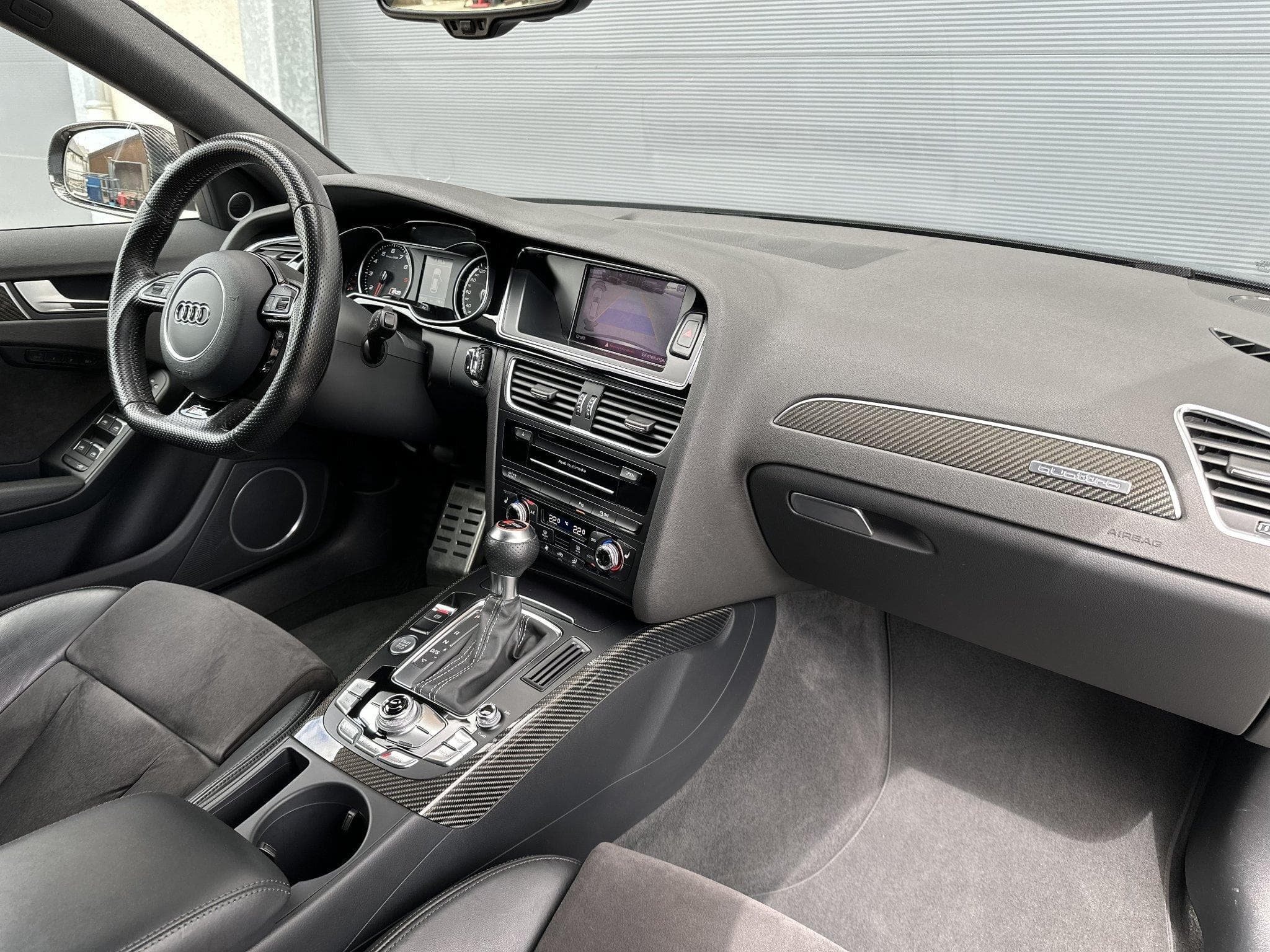 Audi RS4 (2015) - Photo 11