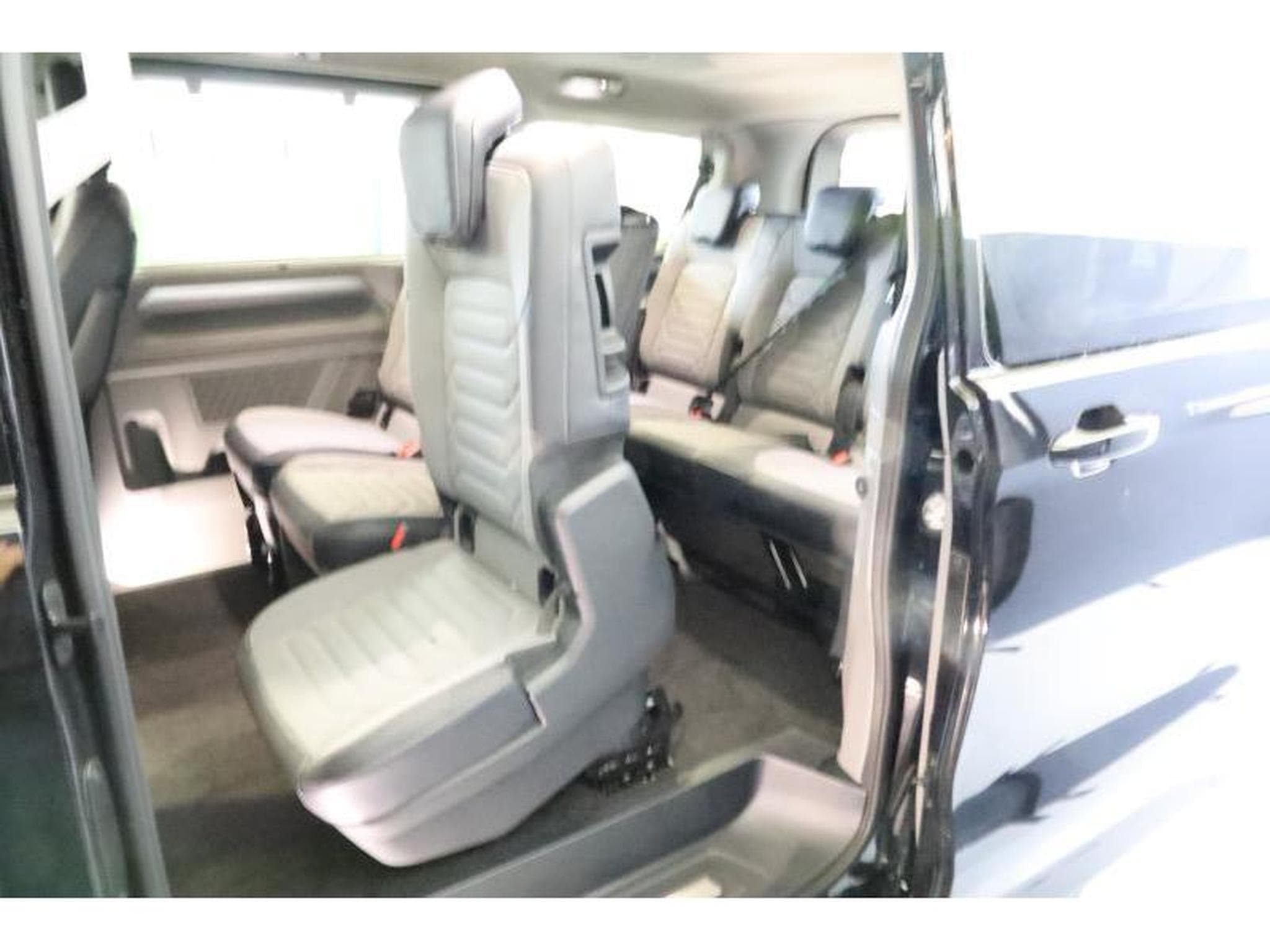 VW T7 Style Court (2026) - Photo 12