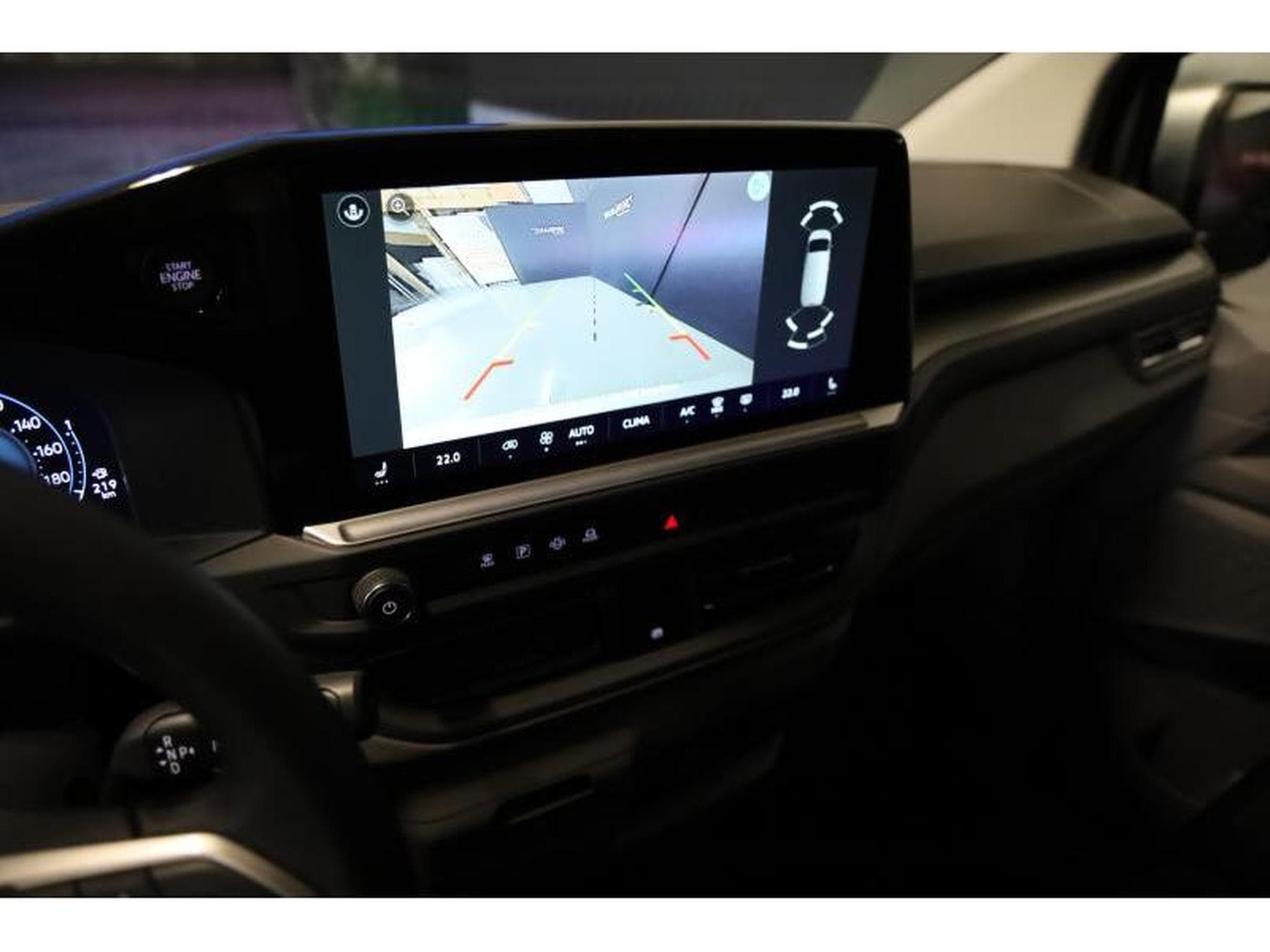 VW T7 Style Court 9P (2026) - Photo 23