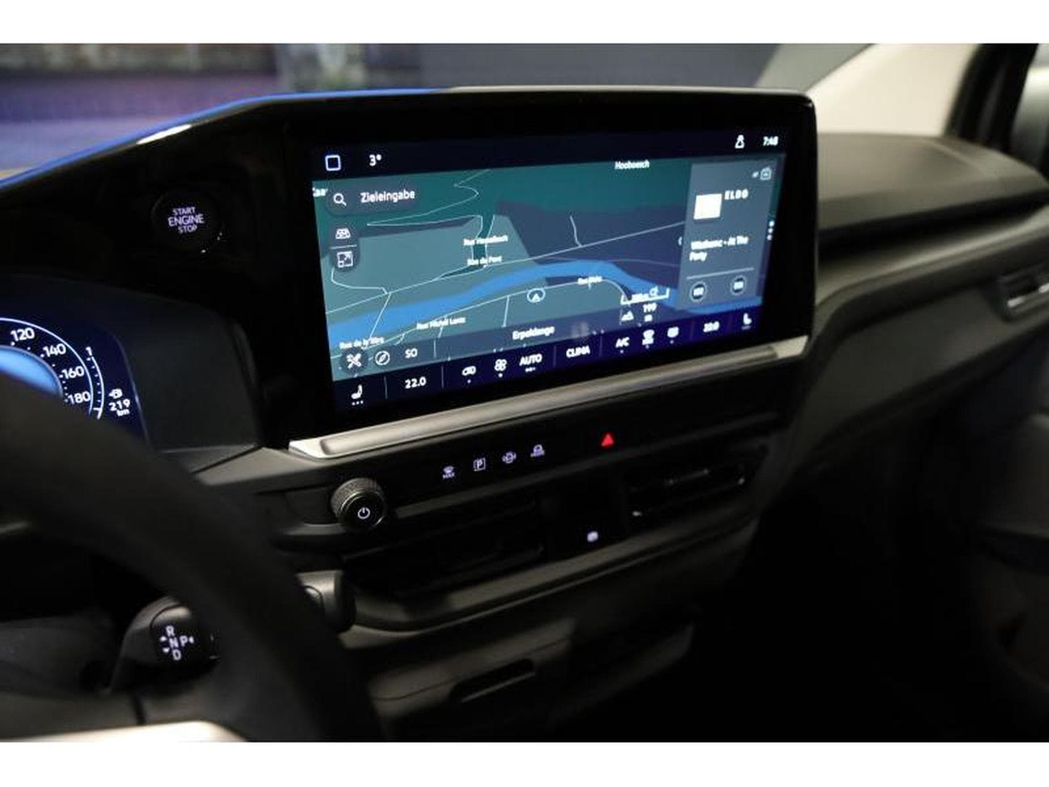 VW T7 Style Court 9P (2026) - Photo 25