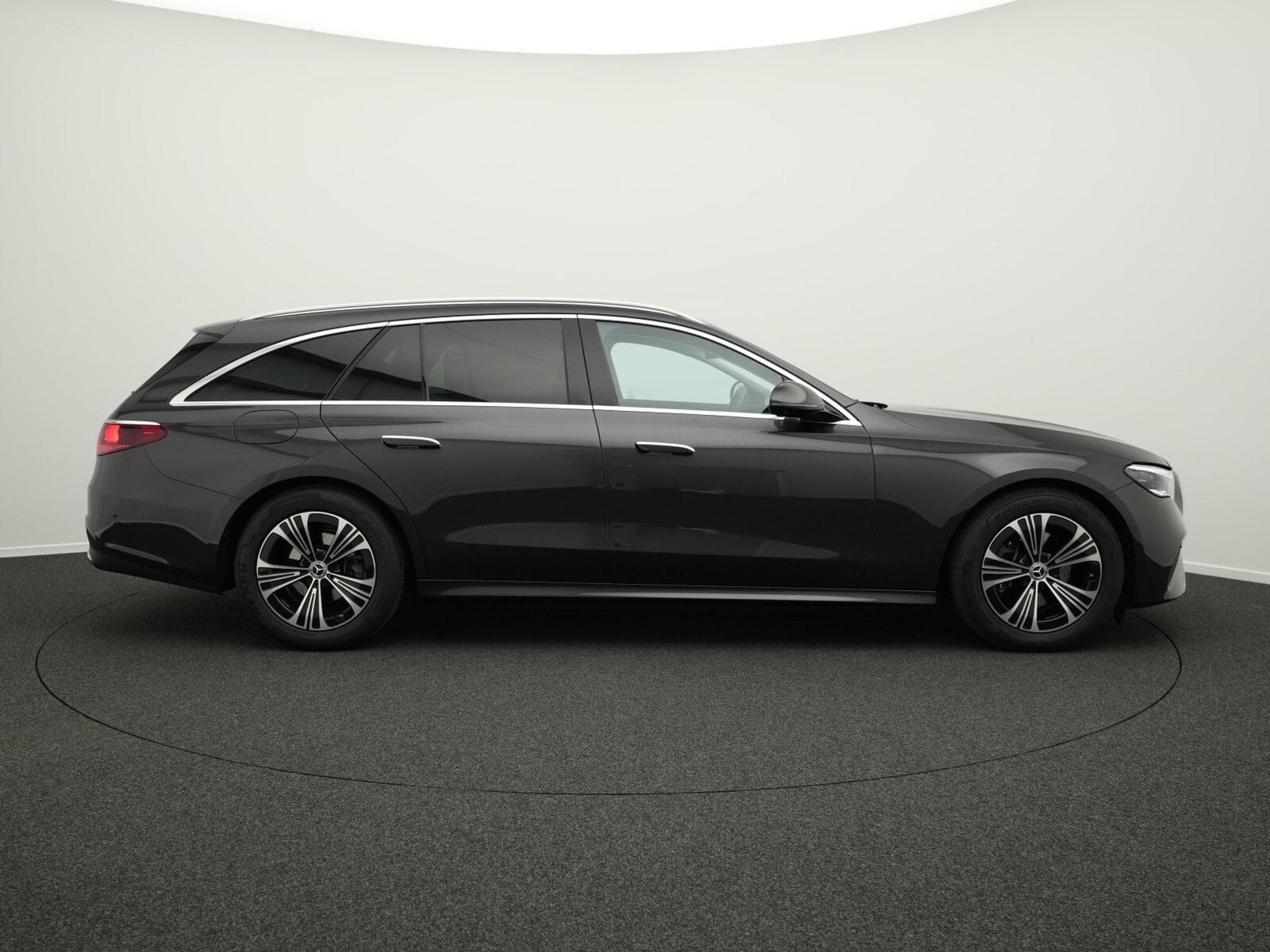 Mercedes E 200 T Avantgarde 360°+Memo+Digital+Apple (2024) - Foto 5