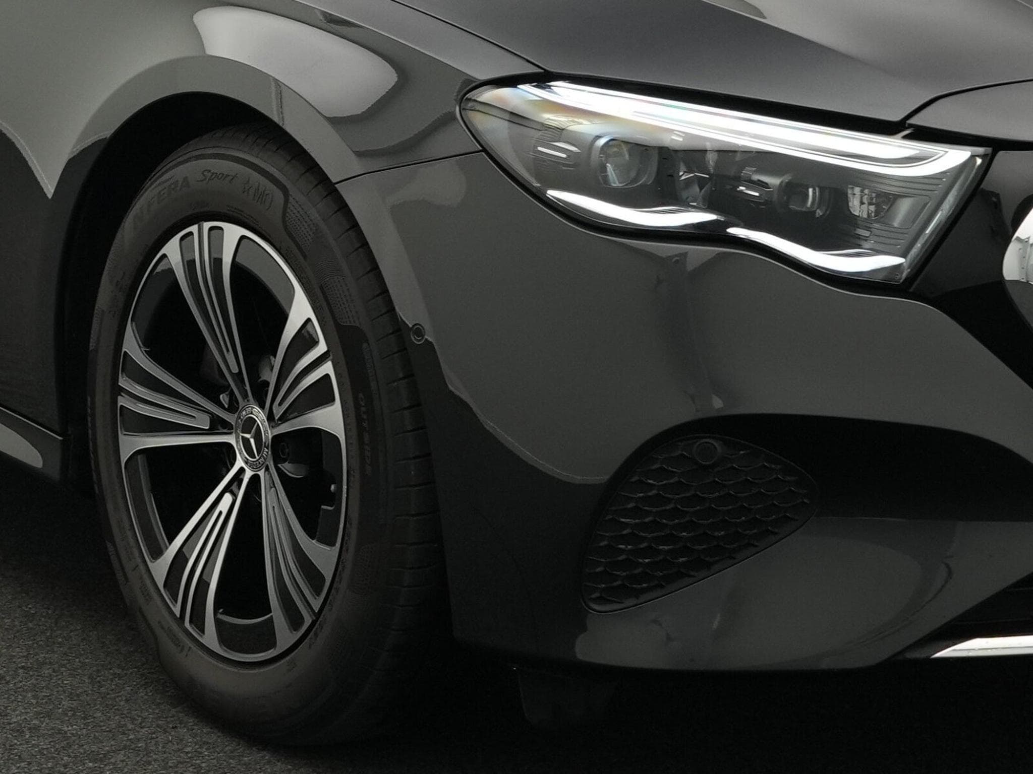 Mercedes E 200 T Avantgarde 360°+Memo+Digital+Apple (2024) - Foto 7