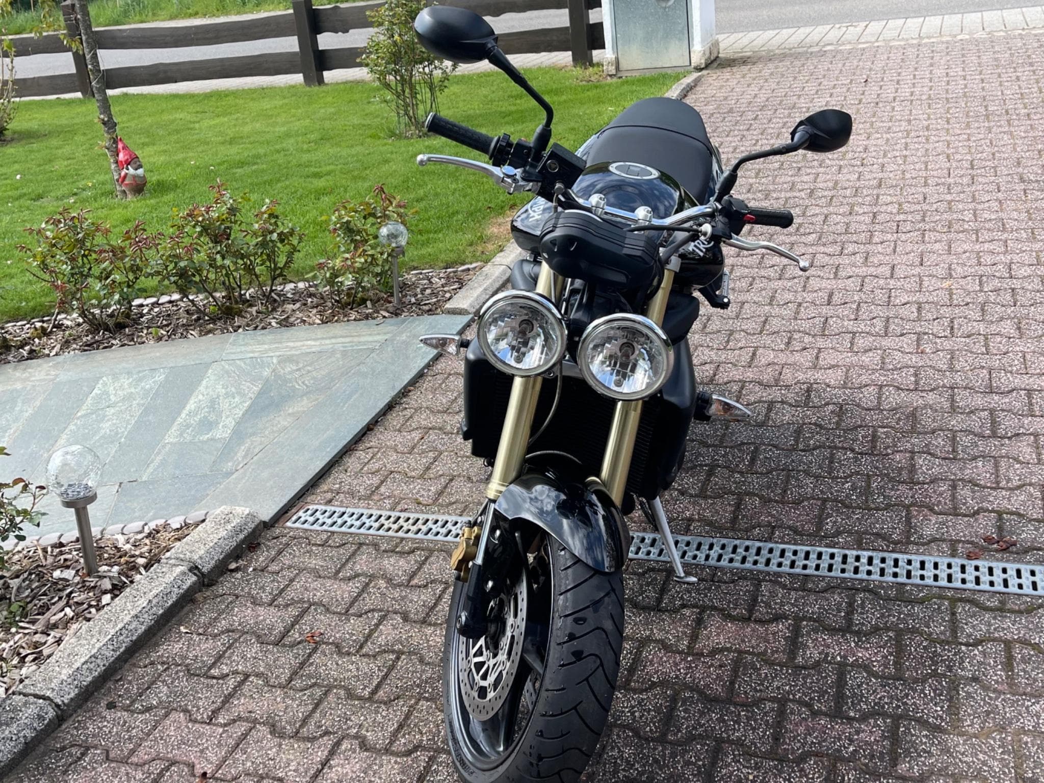 Triumph Street Triple (2009) - Foto 6