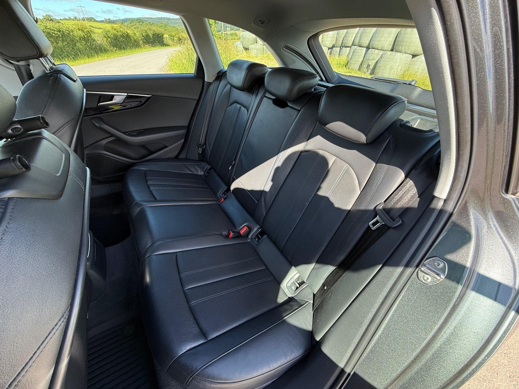 Audi A4 3.0TDI (272) Quattro,HuD,Matrix,B&O,AHK (2016) - Photo 10