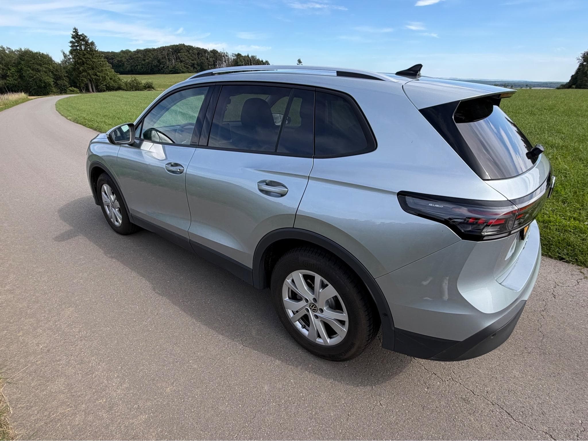 VW Tiguan 1.5 Life eTSI DSG7 (2025) - Photo 7