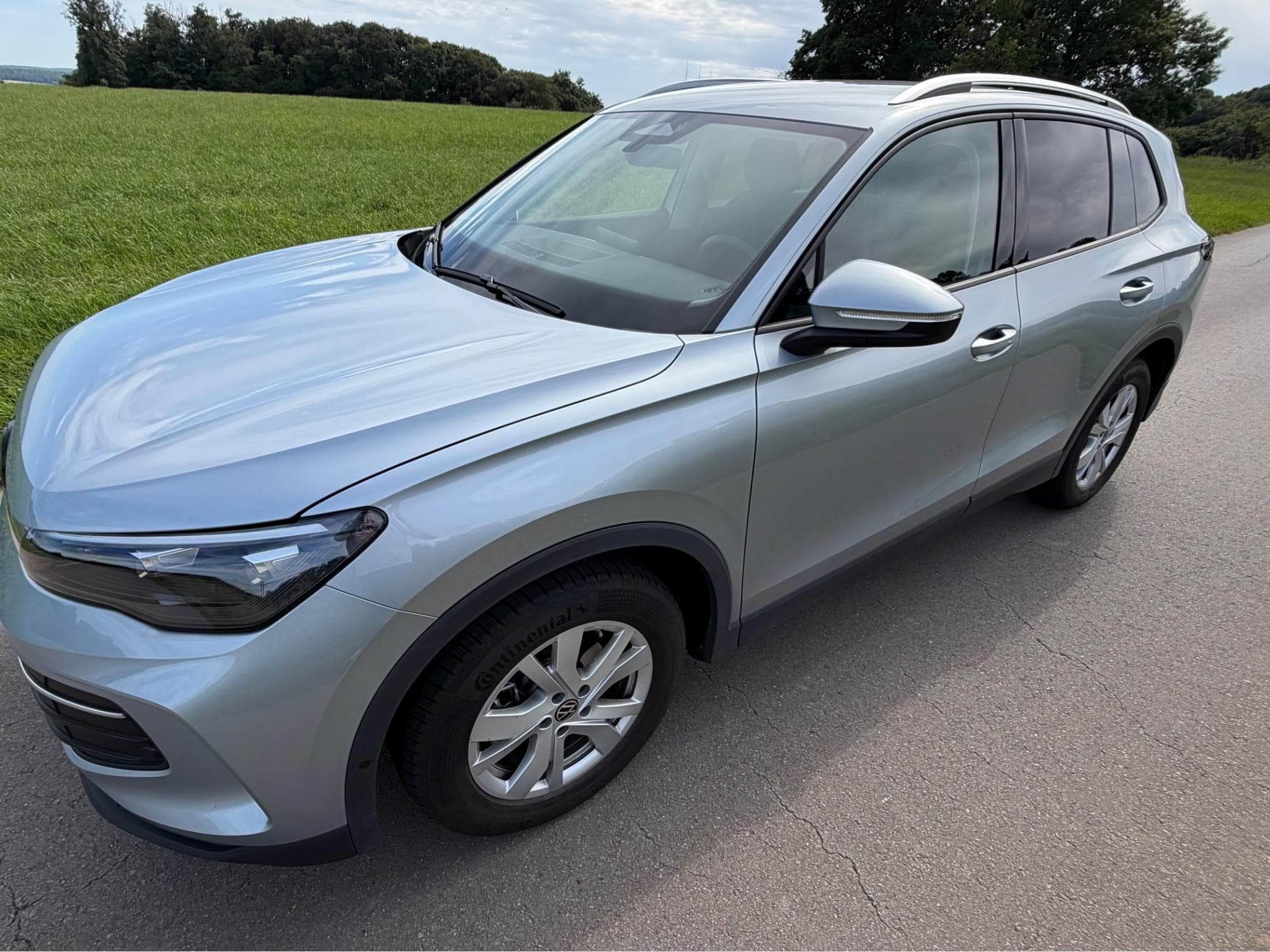 VW Tiguan 1.5 Life eTSI DSG7 (2025) - Photo 1