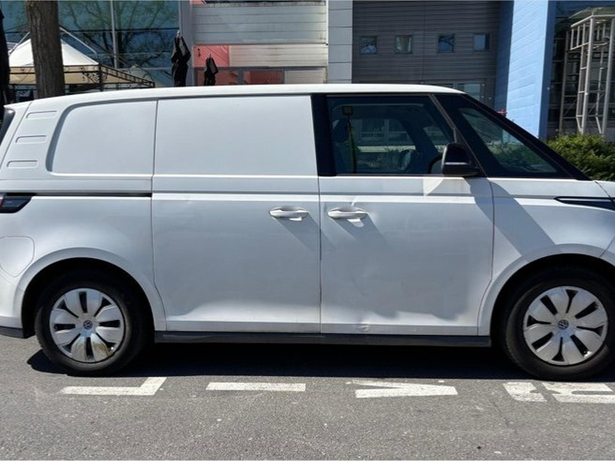 VW ID.Buzz Cargo (2023) - Photo 2