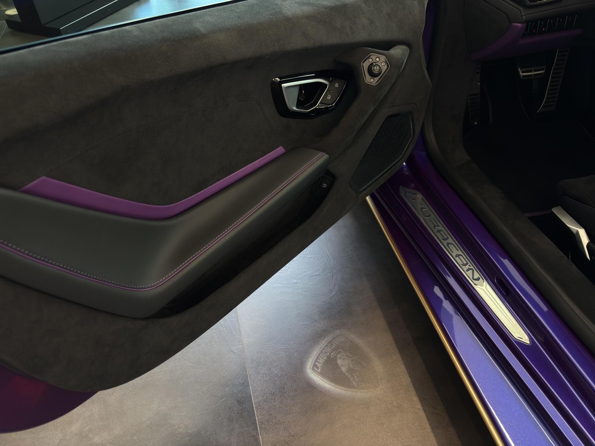 Lamborghini Huracán Tecnica - Ad Personam (2024) - Foto 11