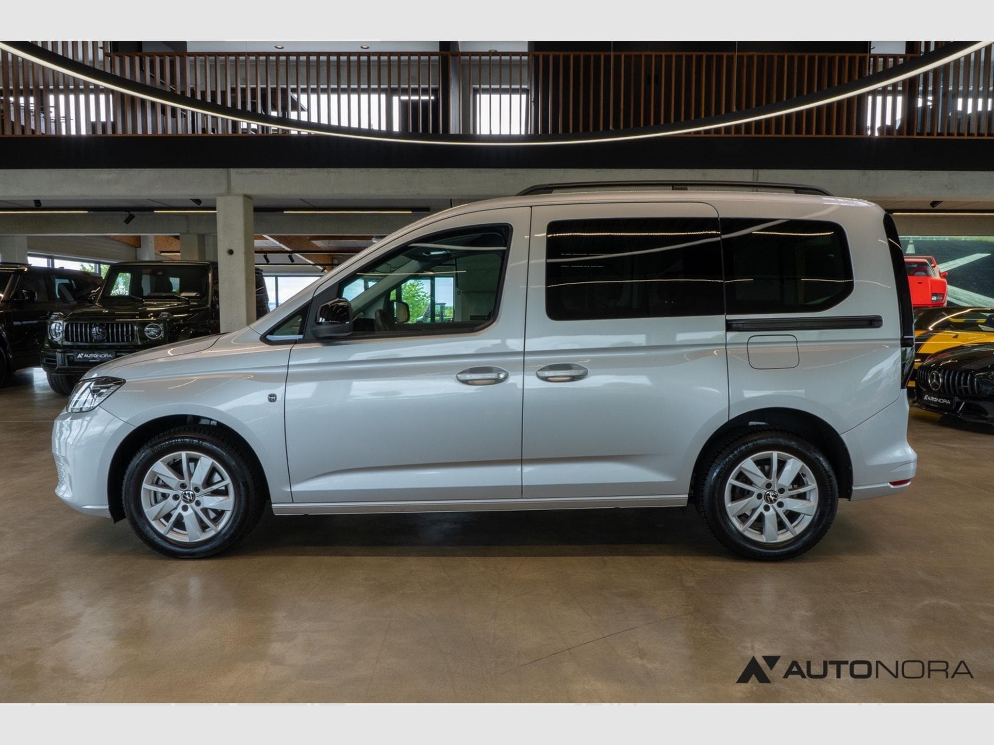 VW Caddy 1.5 TSI Life (2023) - Foto 7