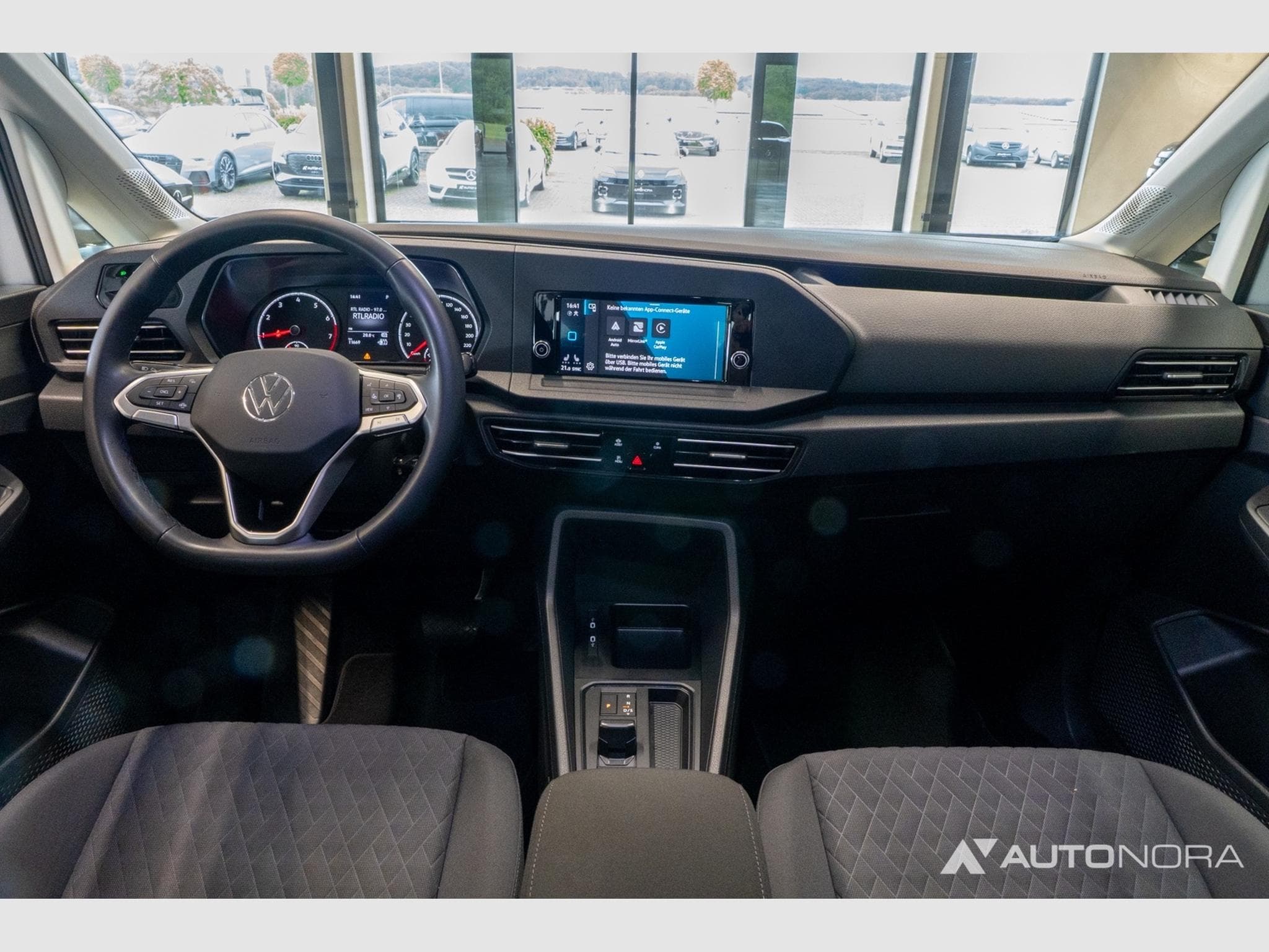 VW Caddy 1.5 TSI Life (2023) - Foto 15