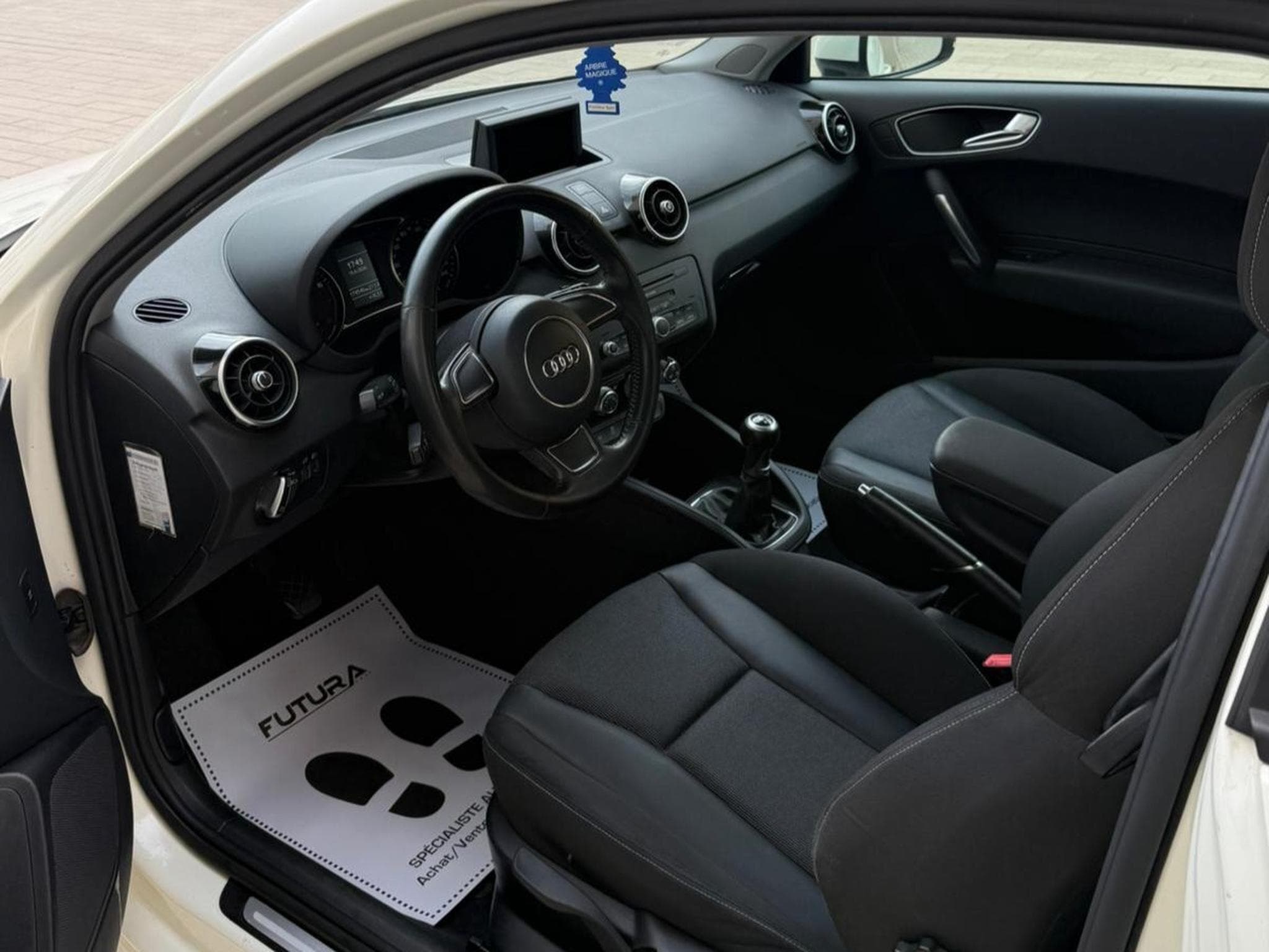 Audi A1 A1 TFSI (2011) - Photo 3