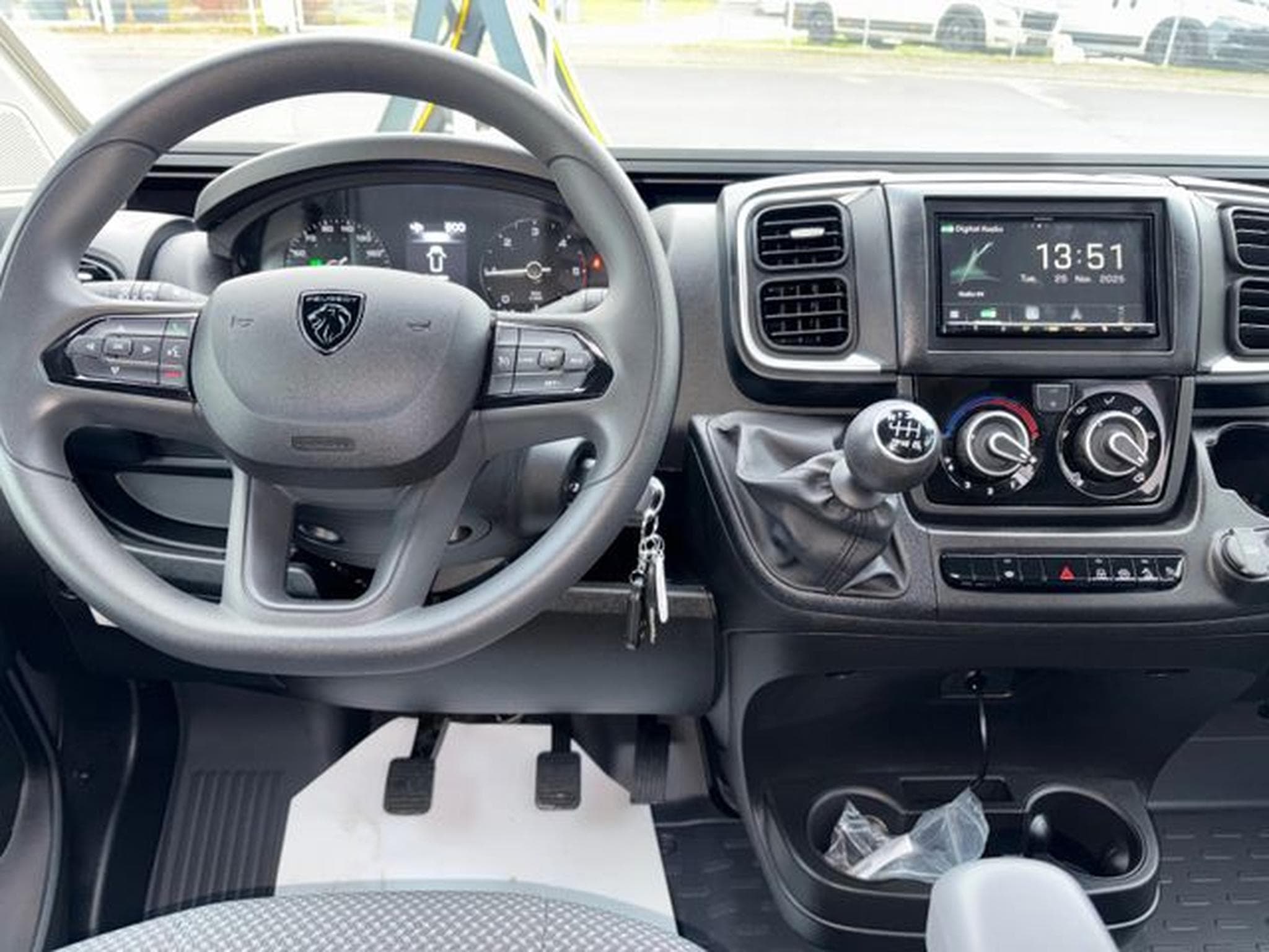 Tourne Mobile Cruise 6.0m, 2.2 BlueHDI 140, Schalter (2024) - Photo 7