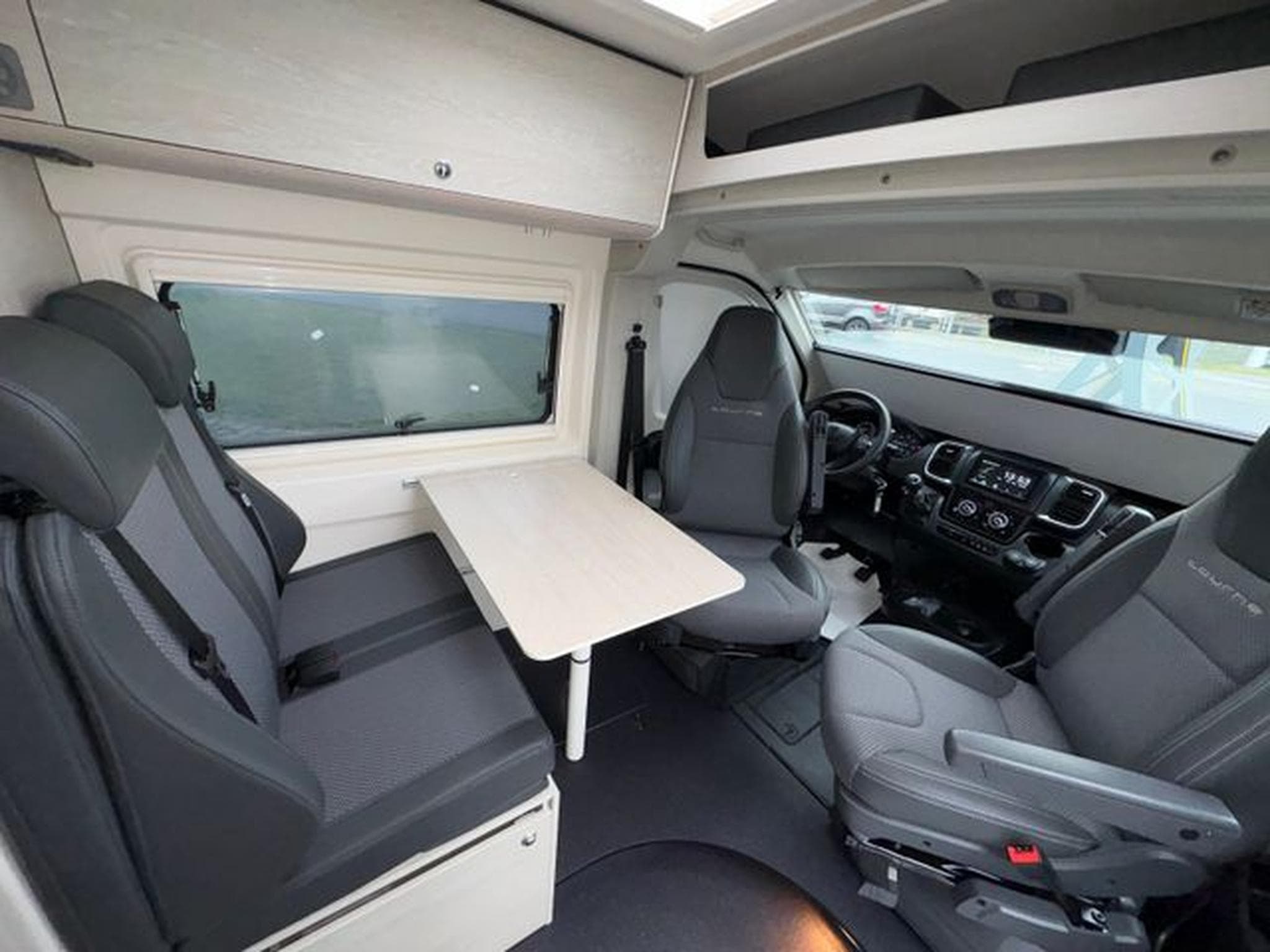 Tourne Mobile Cruise 6.0m, 2.2 BlueHDI 140, Schalter (2024) - Photo 9