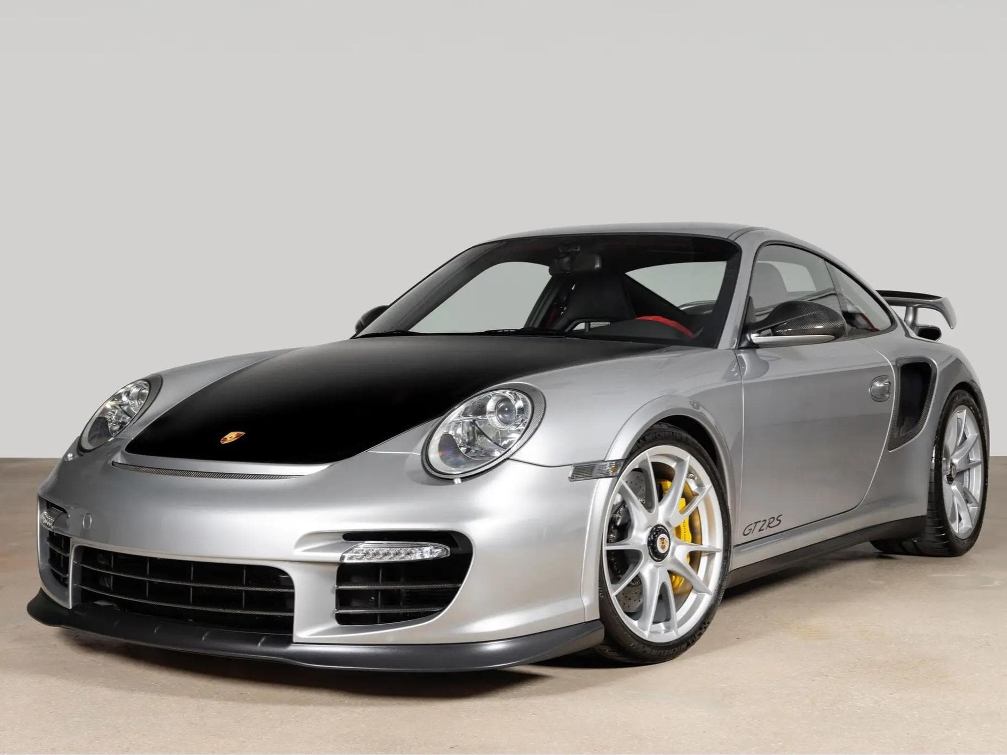 Porsche 911 gt2 (2011) - Photo 1