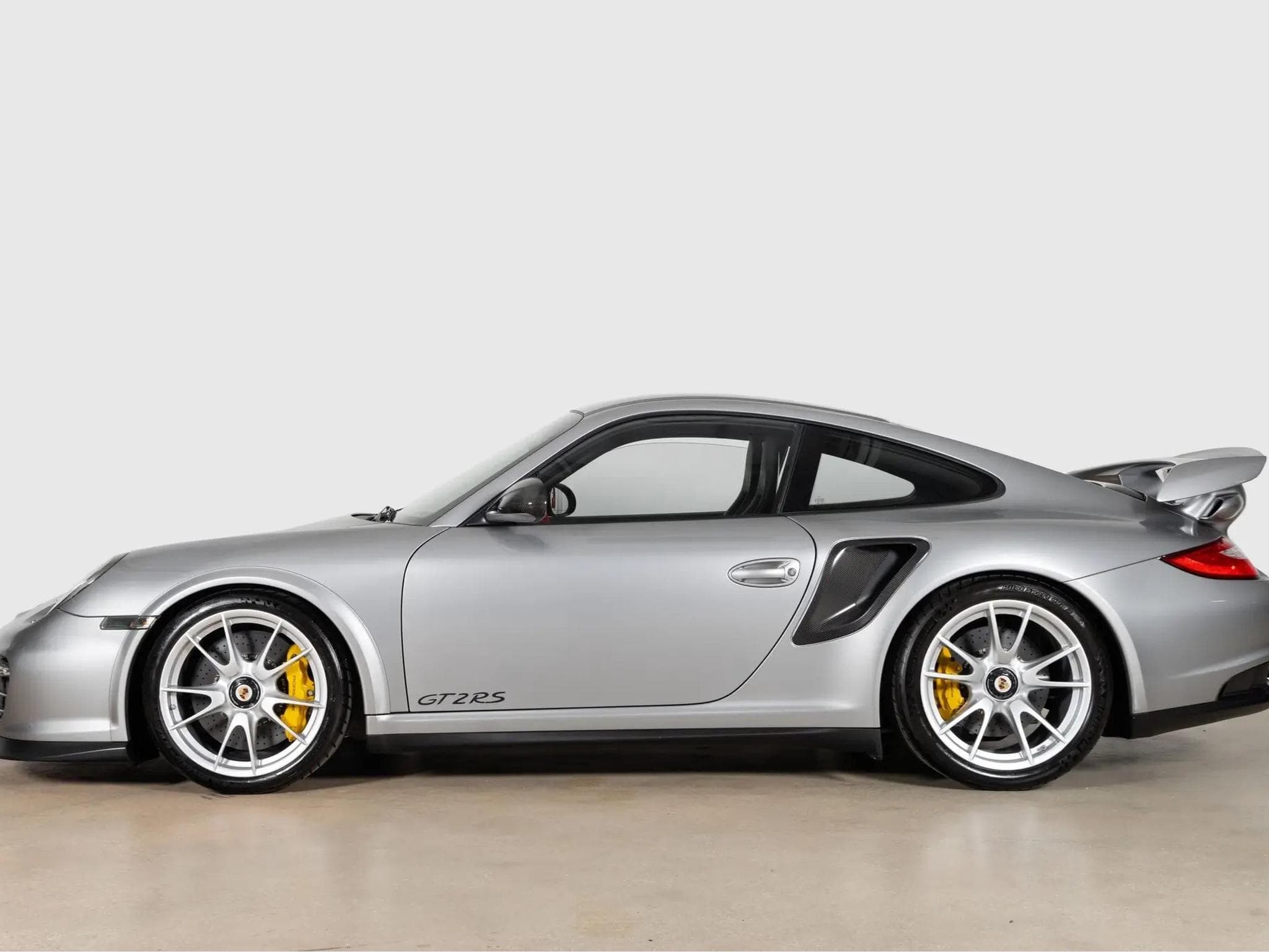 Porsche 911 gt2 (2011) - Photo 2