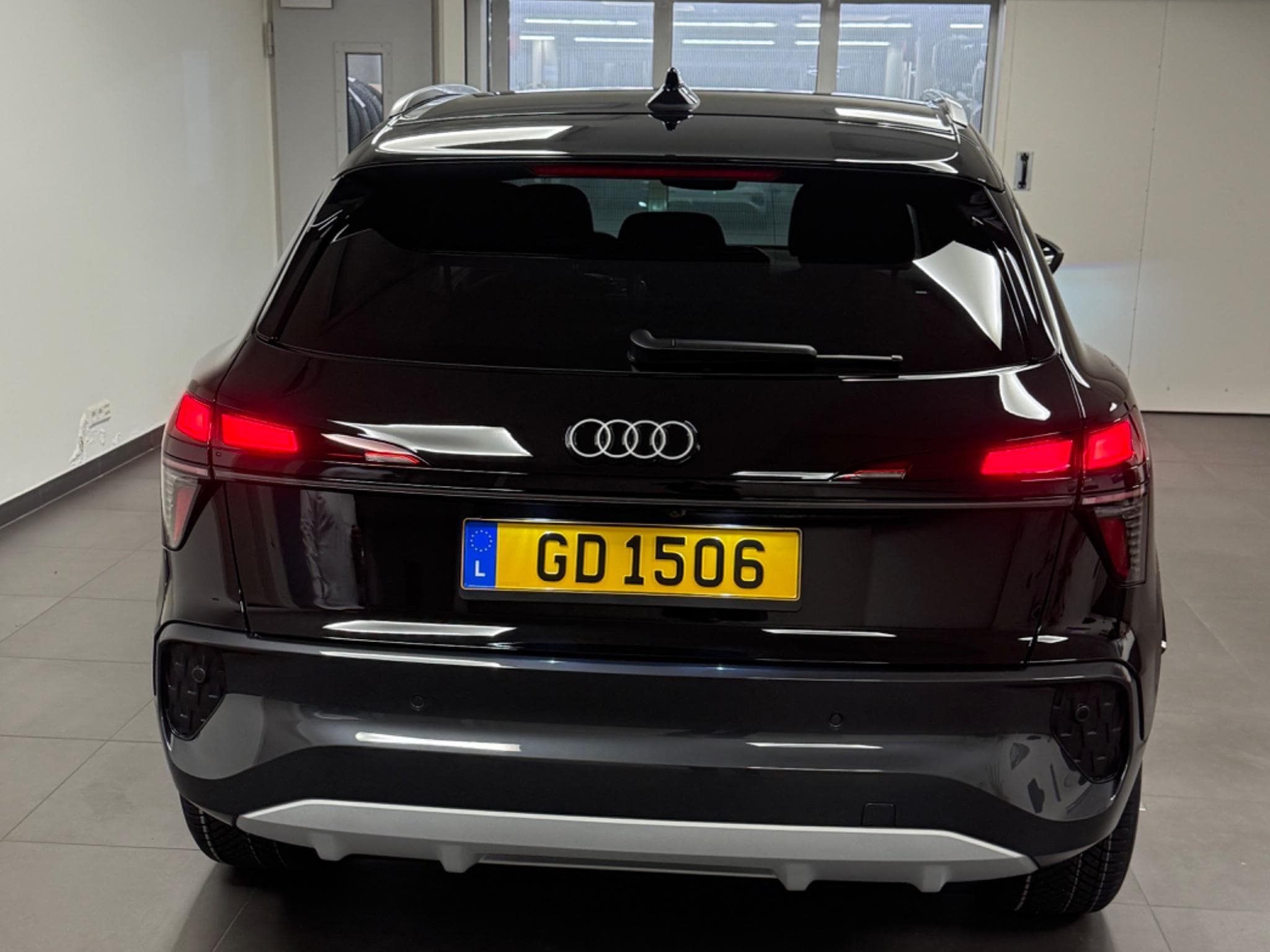 Audi Q3 S-Line (2025) - Foto 2