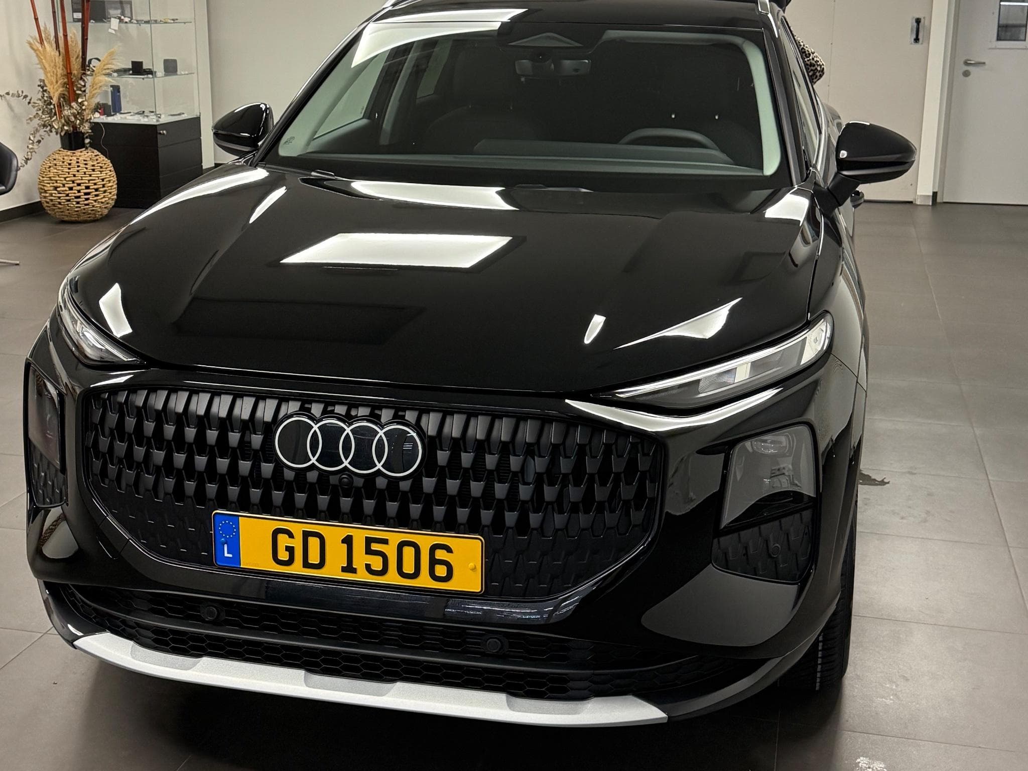 Audi Q3 S-Line (2025) - Foto 1
