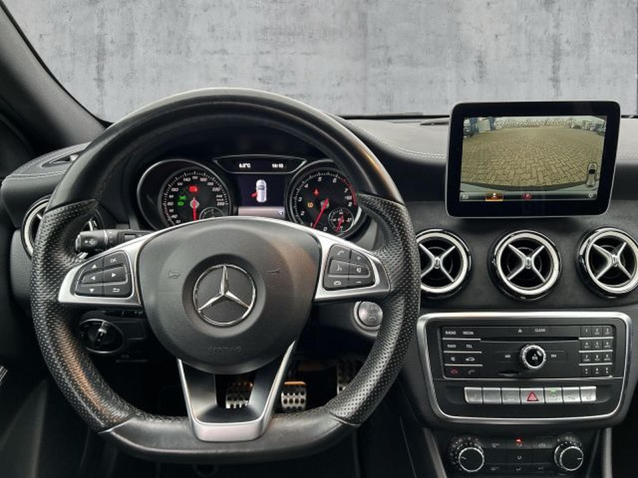 Mercedes A 180 A 180 AMG-Line EDITION NAVI RFK LED SHZG PDC (2017) - Photo 15