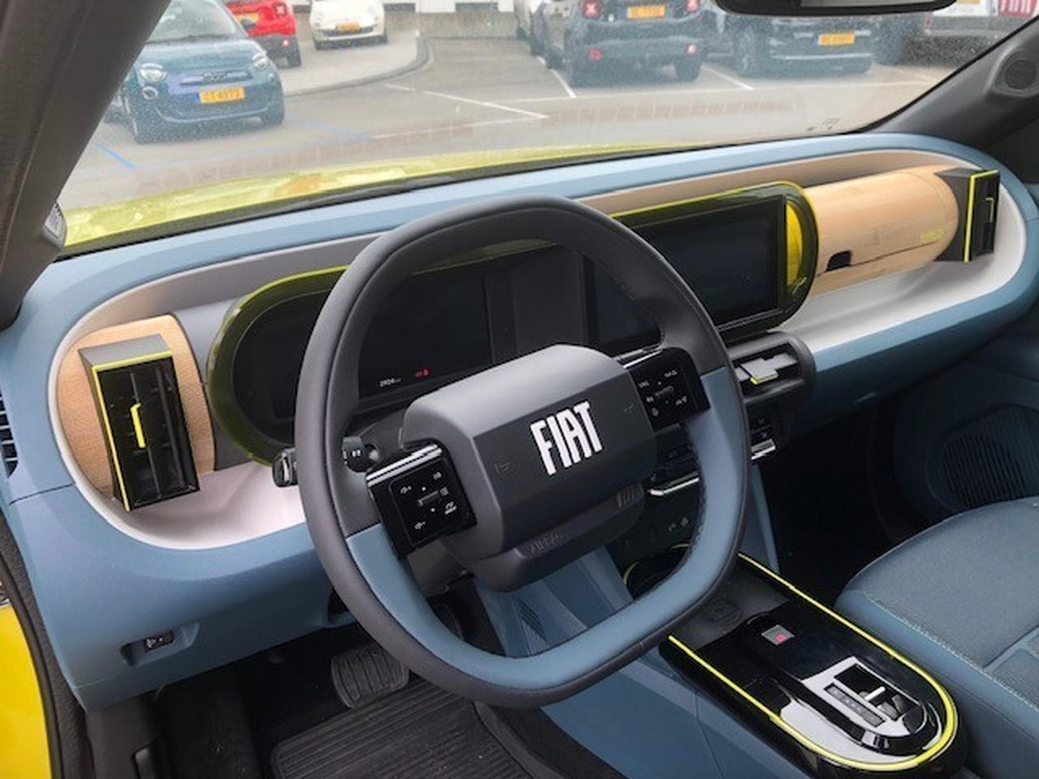 Fiat Grande Panda 1,2 essence - ehybrid LA PRIMA (2025) - Photo 5