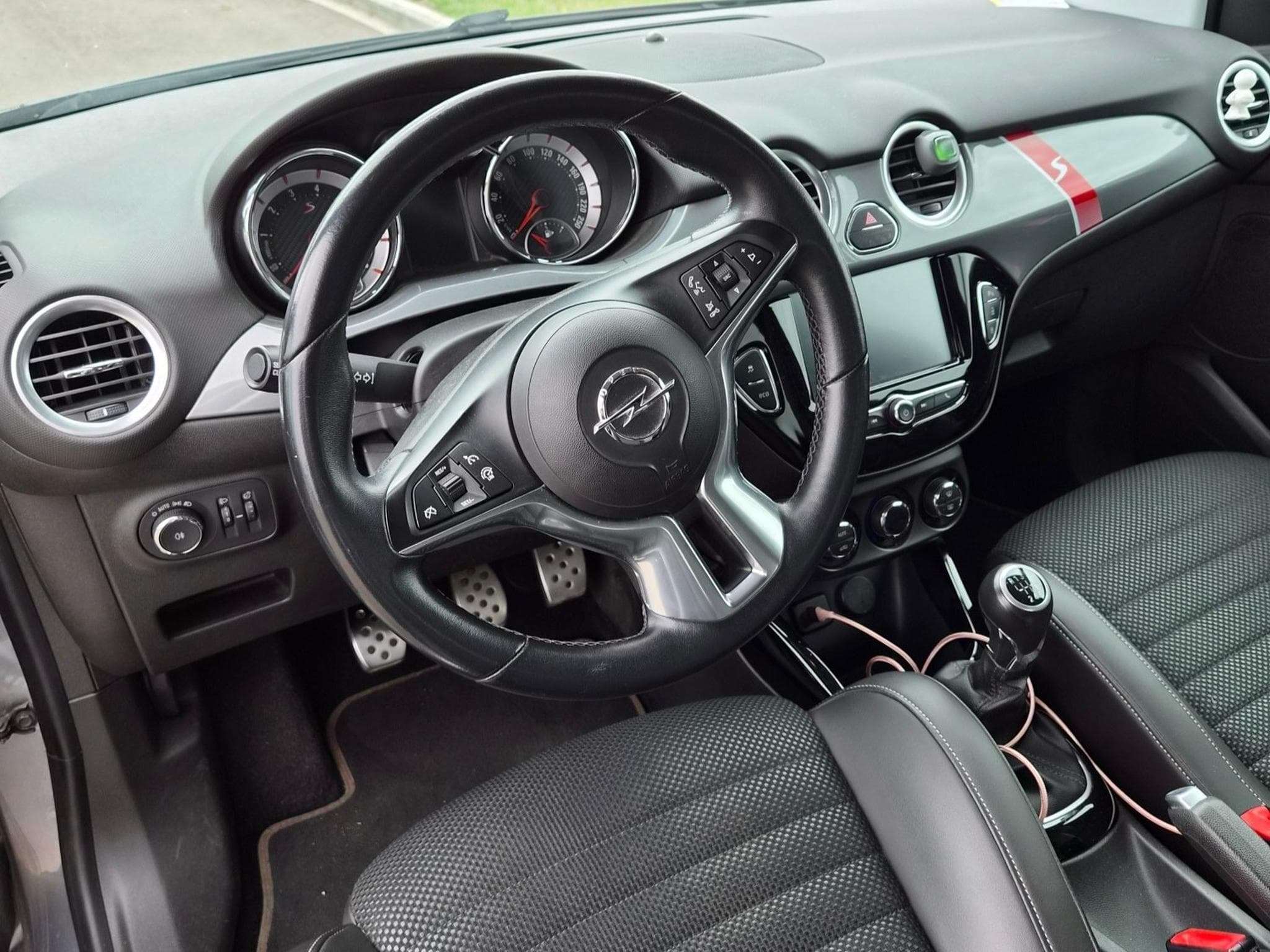 Opel Adam Adam S - 150 PS - Recaro (2016) - Photo 9