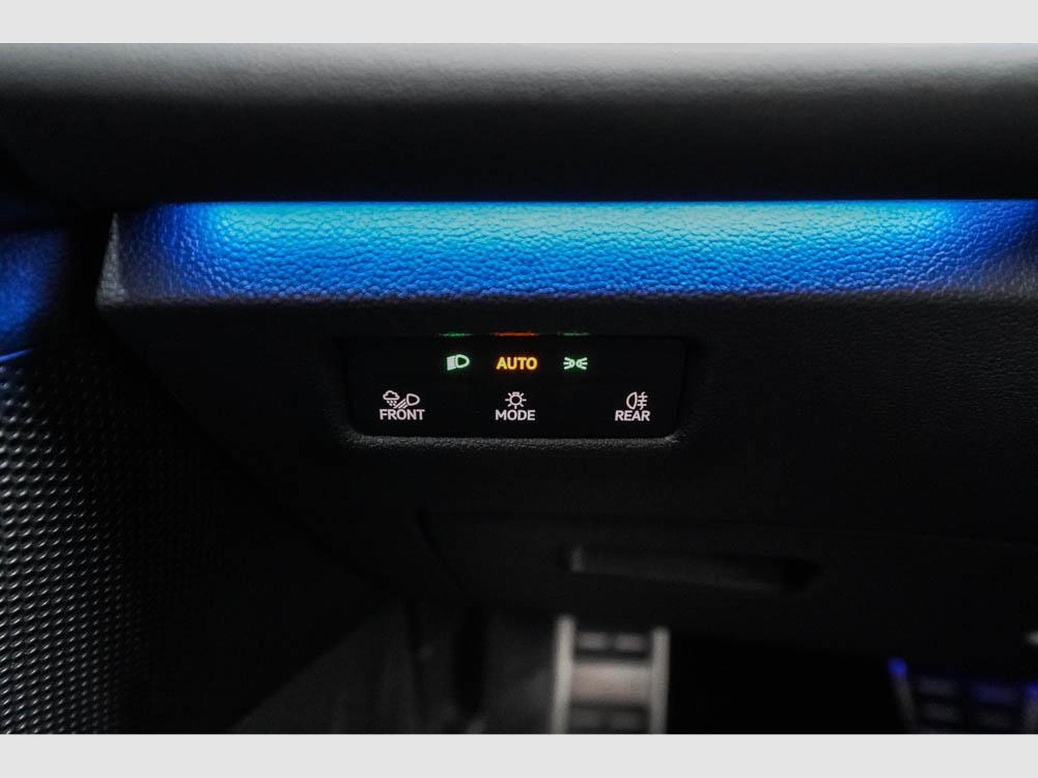 VW Tiguan 2,0 TDI DSG (2024) - Photo 13