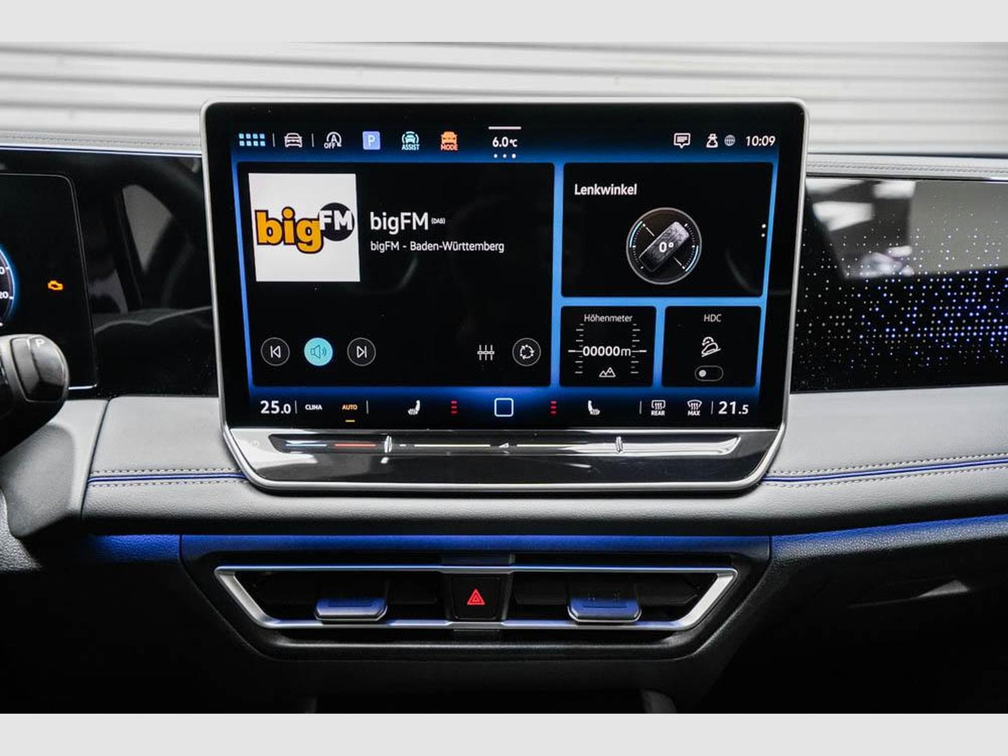 VW Tiguan 2,0 TDI DSG (2024) - Photo 15