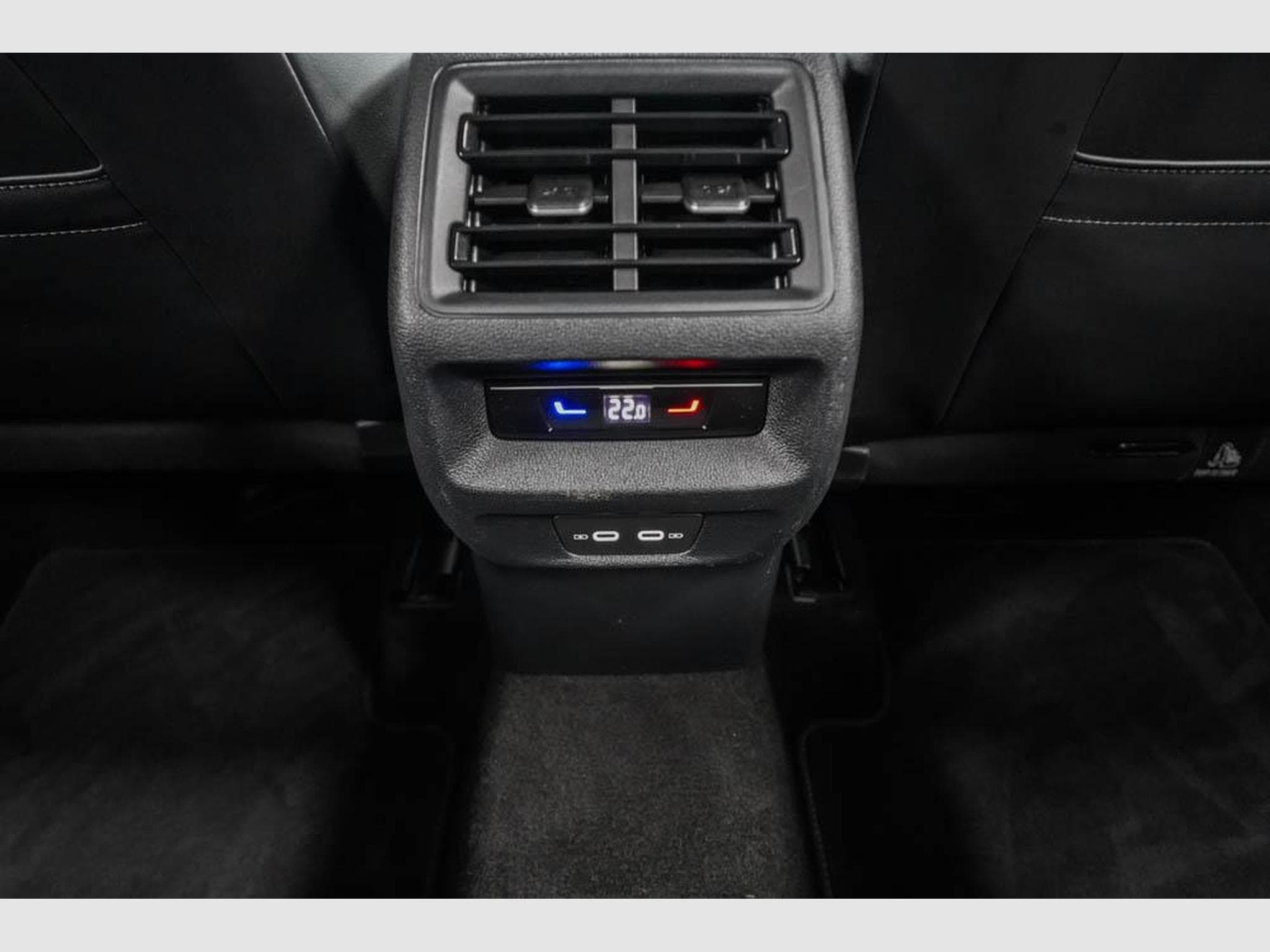 VW Tiguan 2,0 TDI DSG (2024) - Photo 19