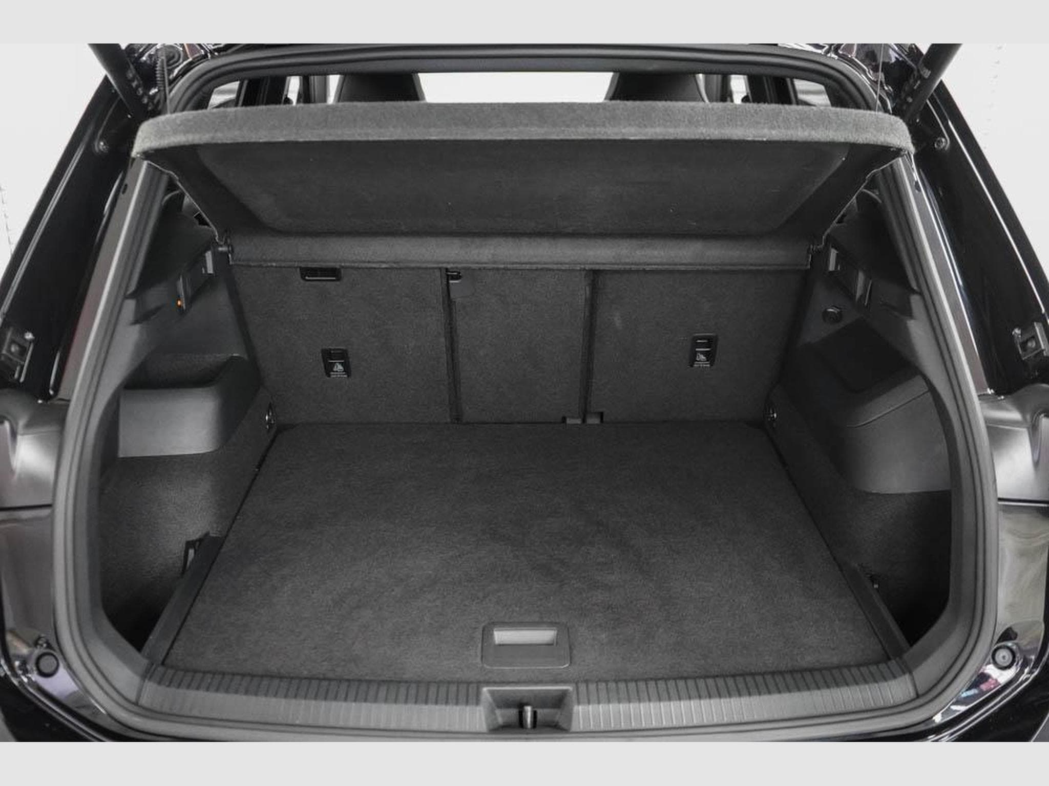 VW Tiguan 2,0 TDI DSG (2024) - Photo 20