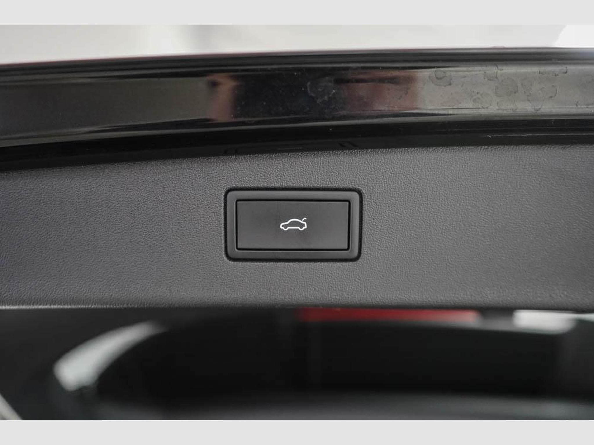 VW Tiguan 2,0 TDI DSG (2024) - Photo 22