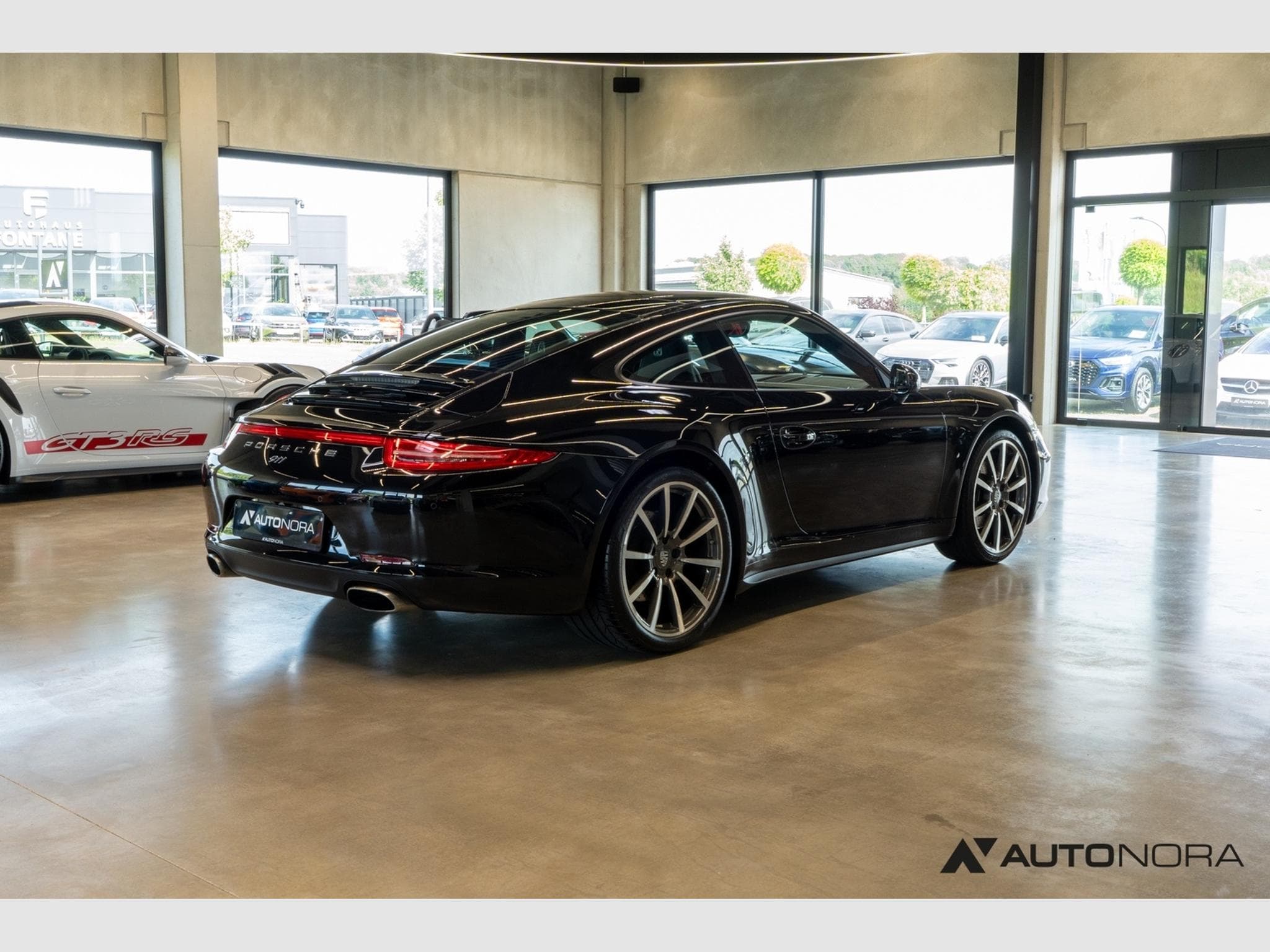 Porsche 991 911 (991.1) Carrera 4 Black Edition (2016) - Foto 4