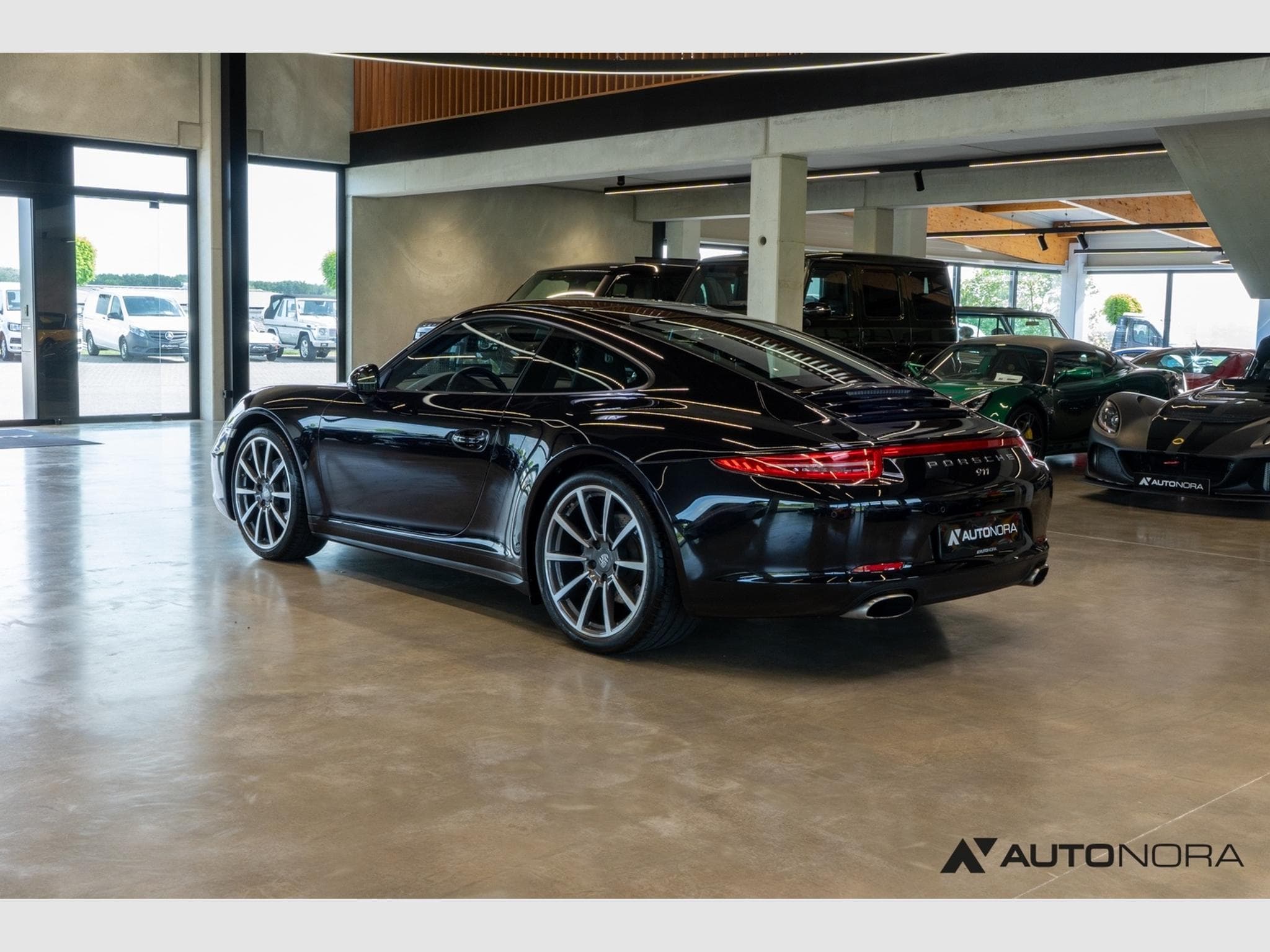 Porsche 991 911 (991.1) Carrera 4 Black Edition (2016) - Foto 2