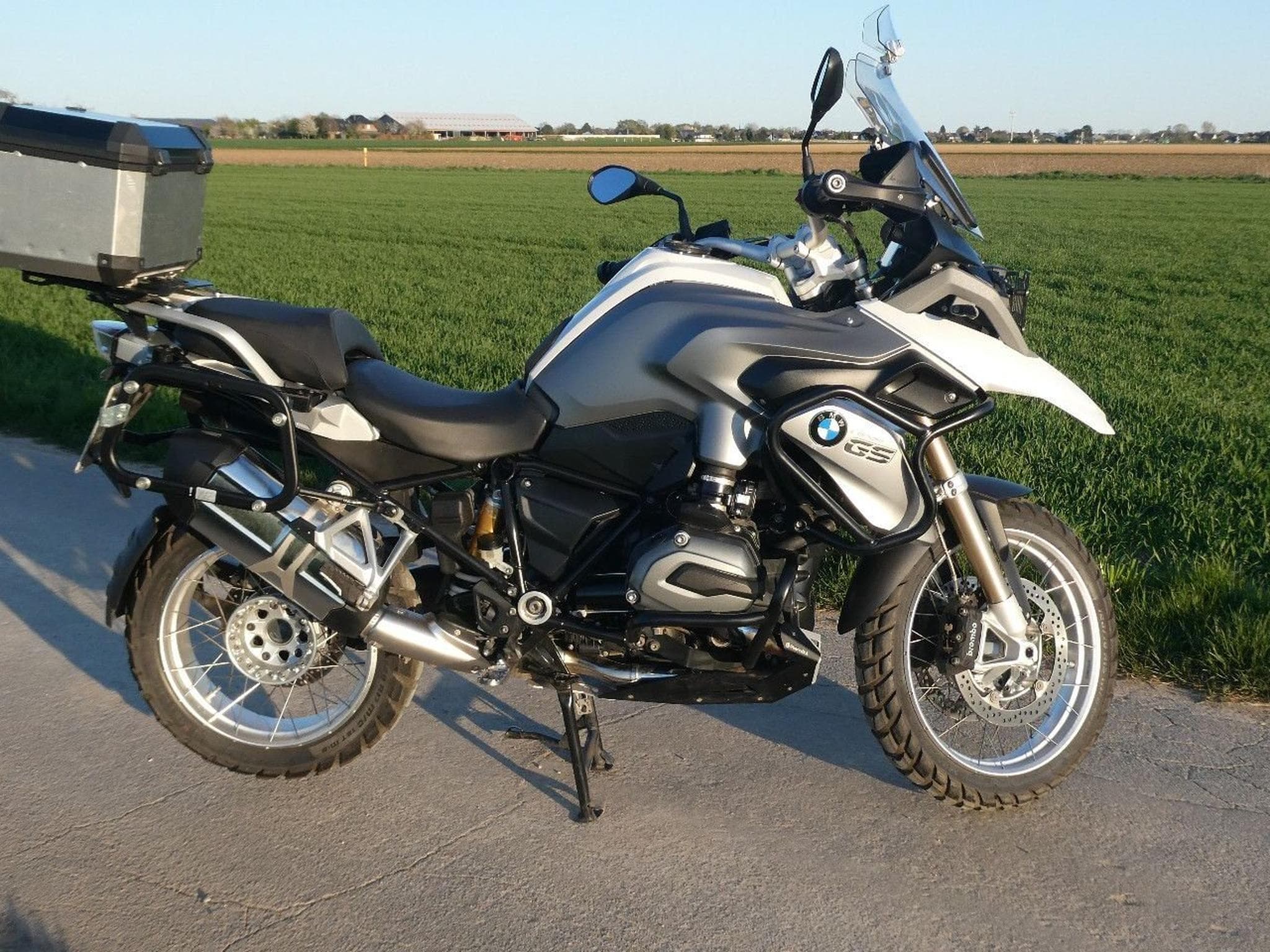 BMW R R 1200 GS LC (2016) - Photo 1
