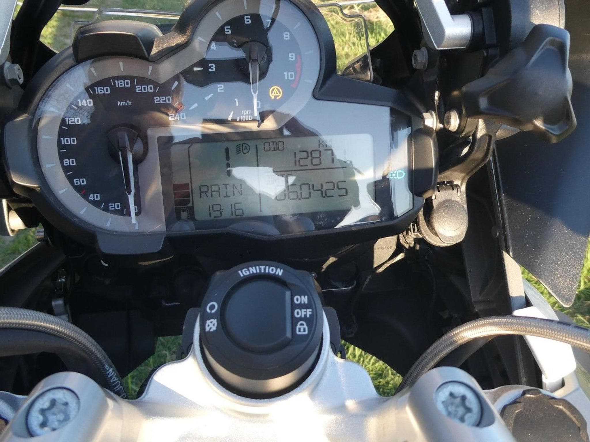 BMW R R 1200 GS LC (2016) - Photo 2