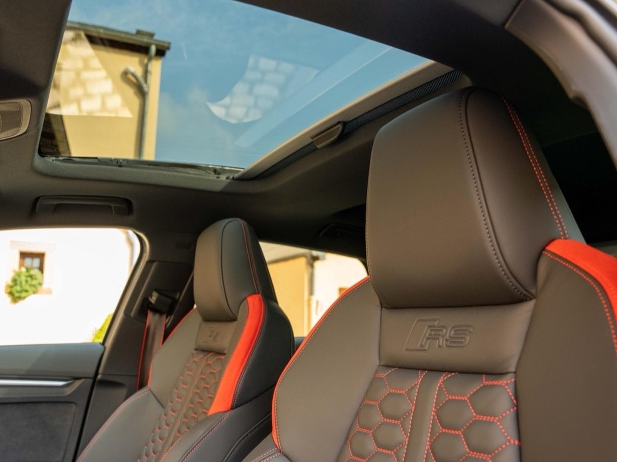 Audi RS3 (2024) - Foto 12