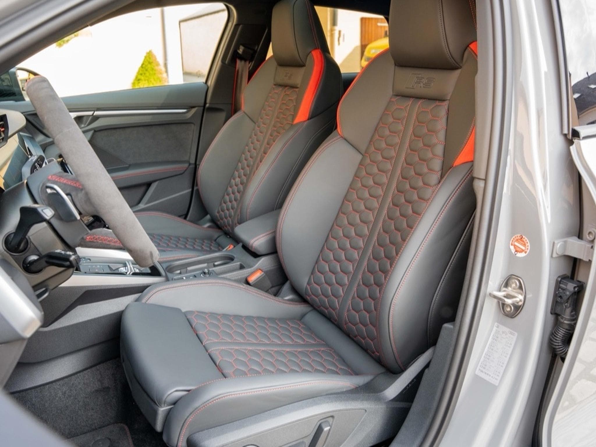 Audi RS3 (2024) - Foto 13