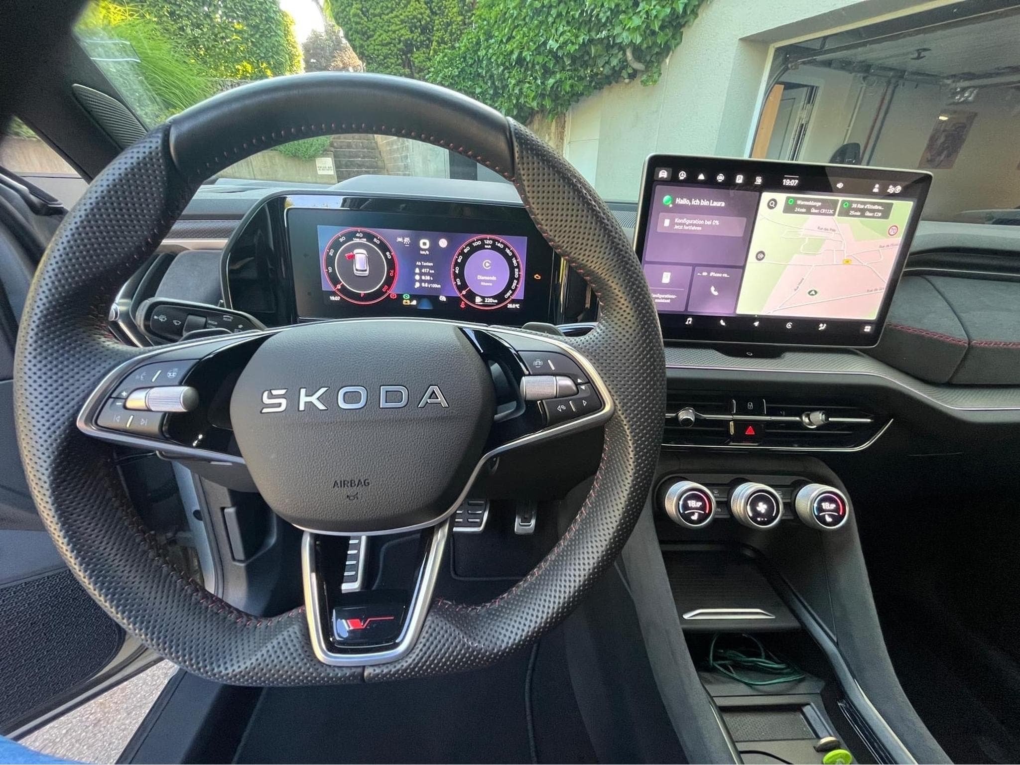 Skoda Kodiaq RS 2.0 TSI 4X4 (2025) - Foto 6
