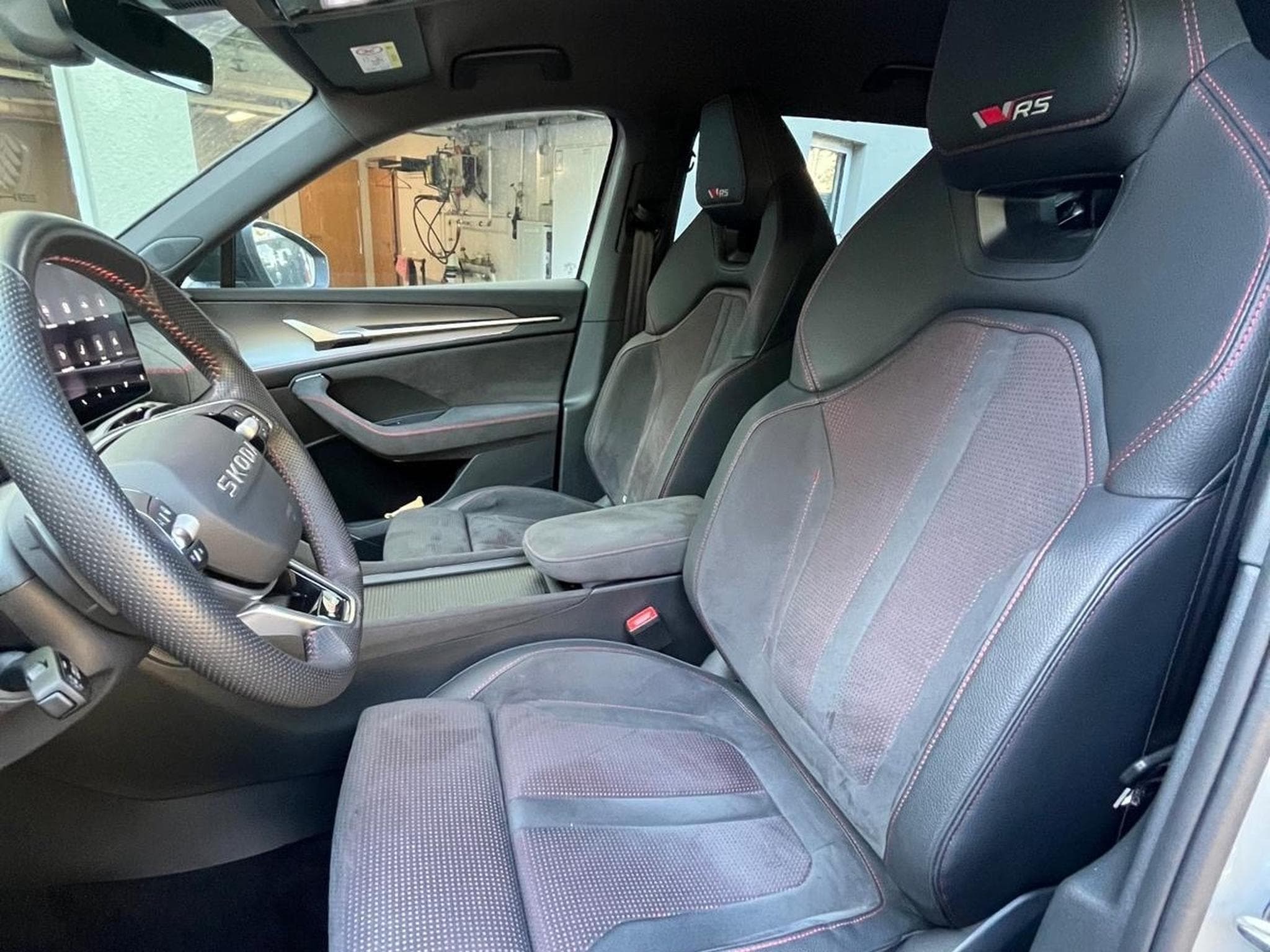 Skoda Kodiaq RS 2.0 TSI 4X4 (2025) - Foto 7