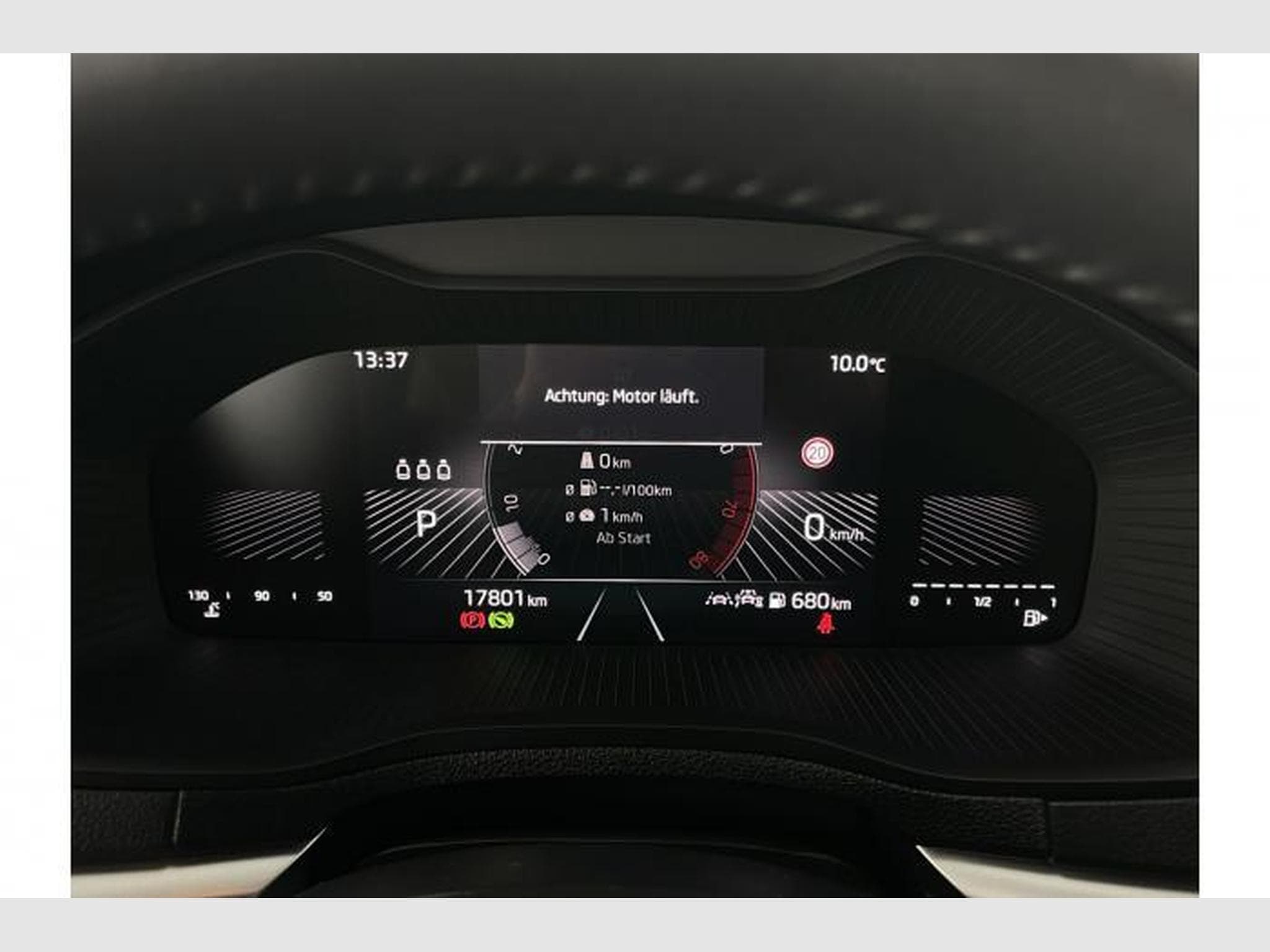 Skoda Karoq Selection (2025) - Foto 17