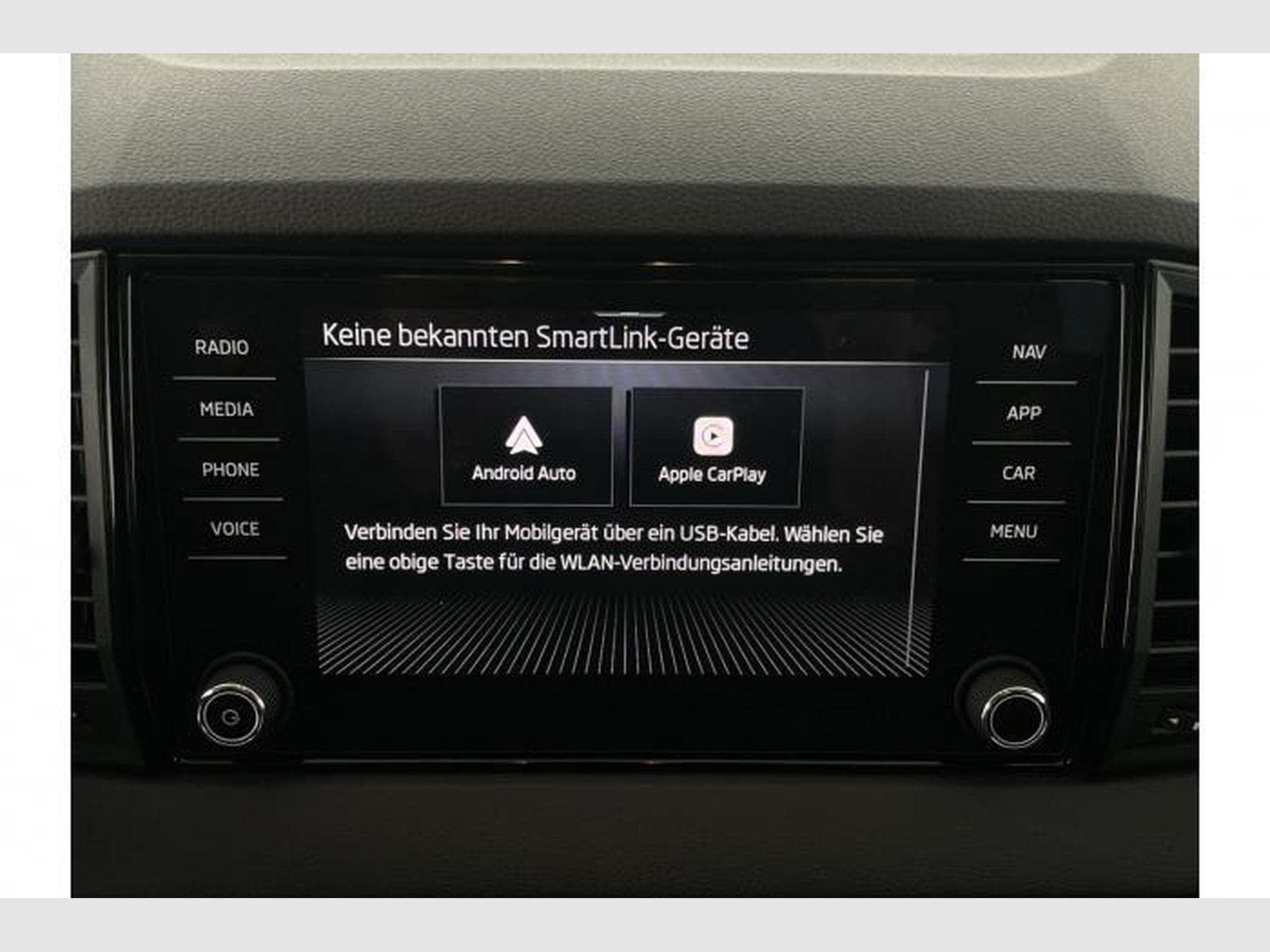 Skoda Karoq Selection (2025) - Foto 23