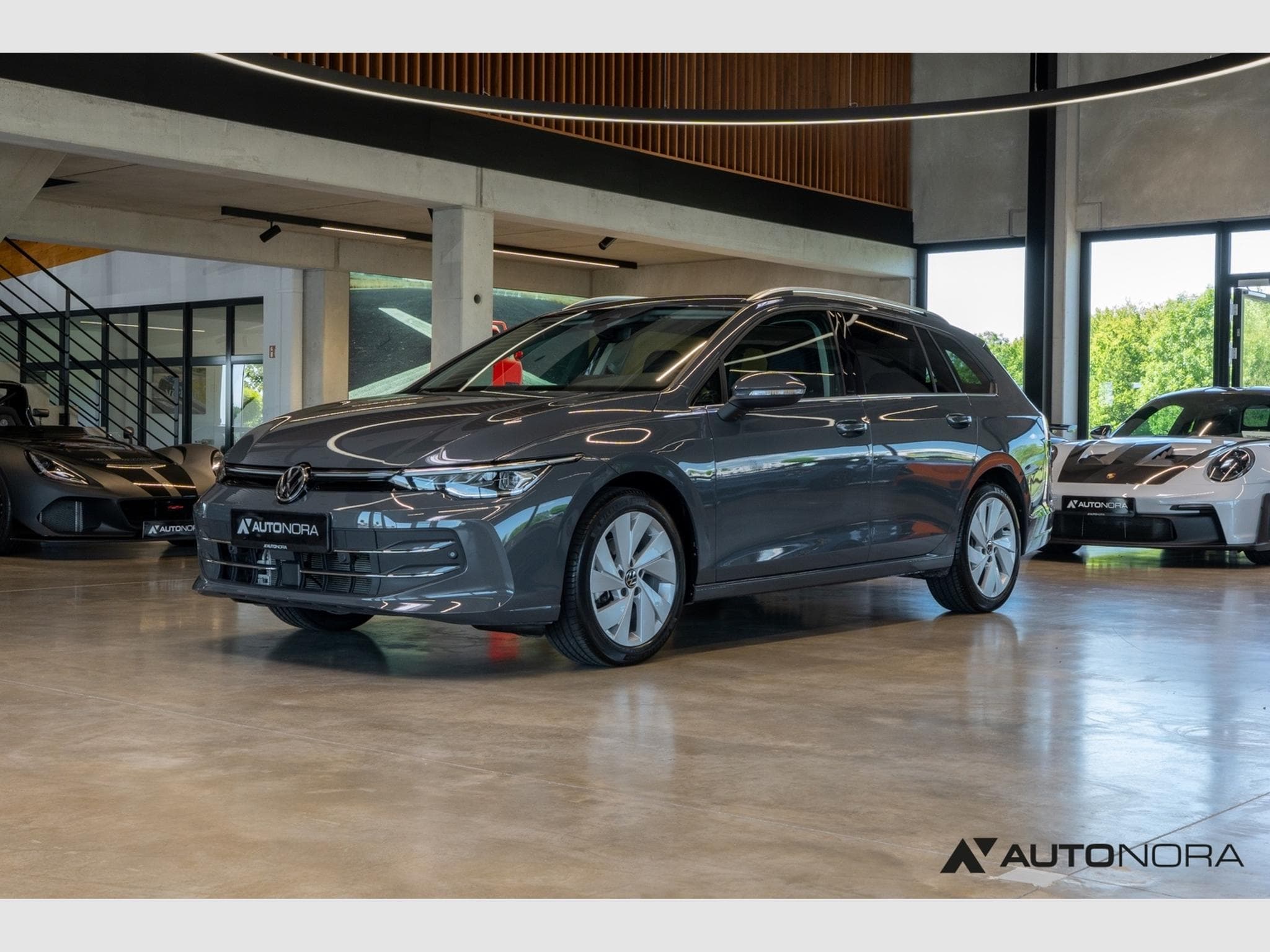 VW Golf VIII 1.5 eTSI Style Variant (2024) - Foto 6