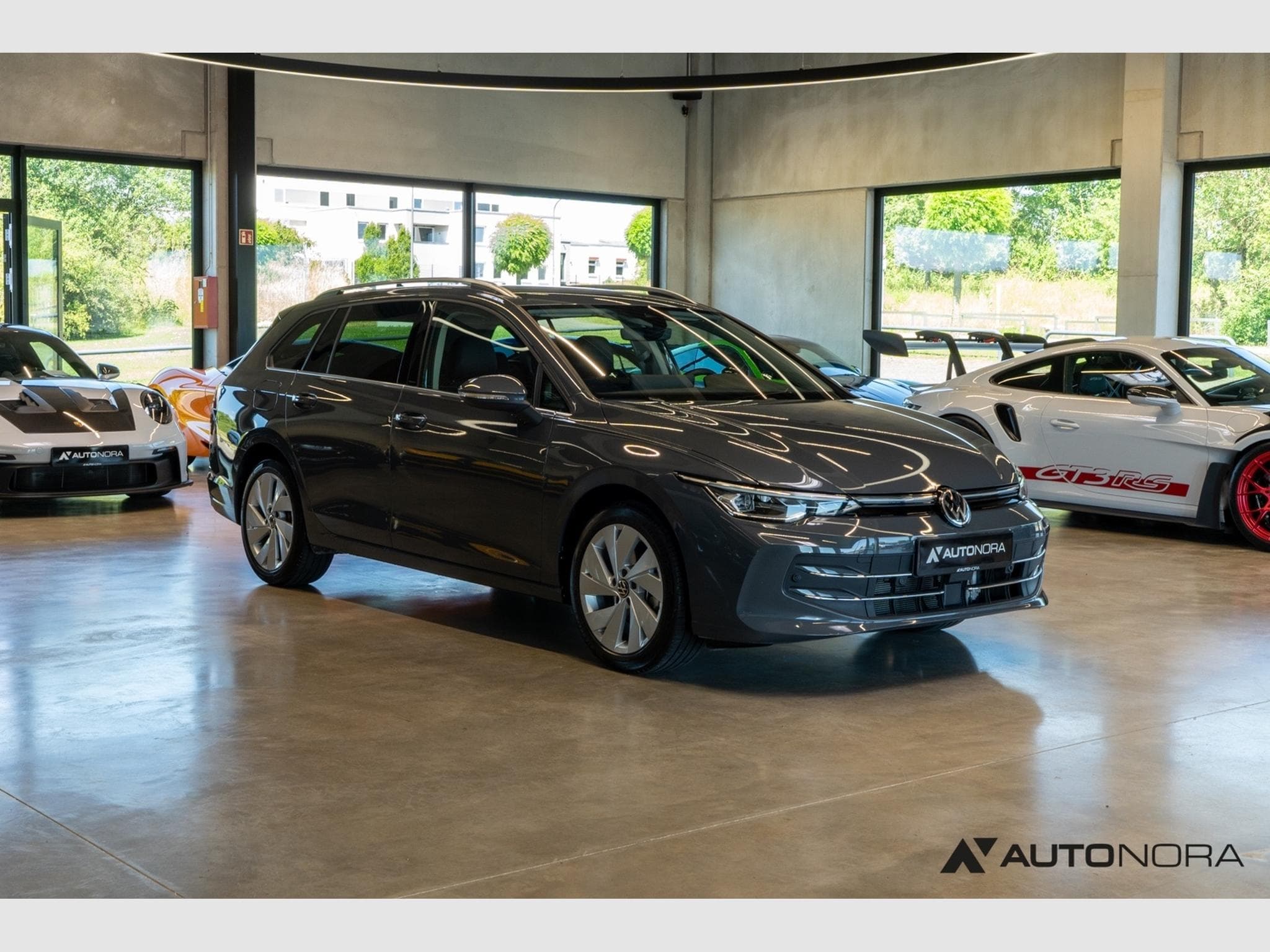 VW Golf VIII 1.5 eTSI Style Variant (2024) - Foto 3